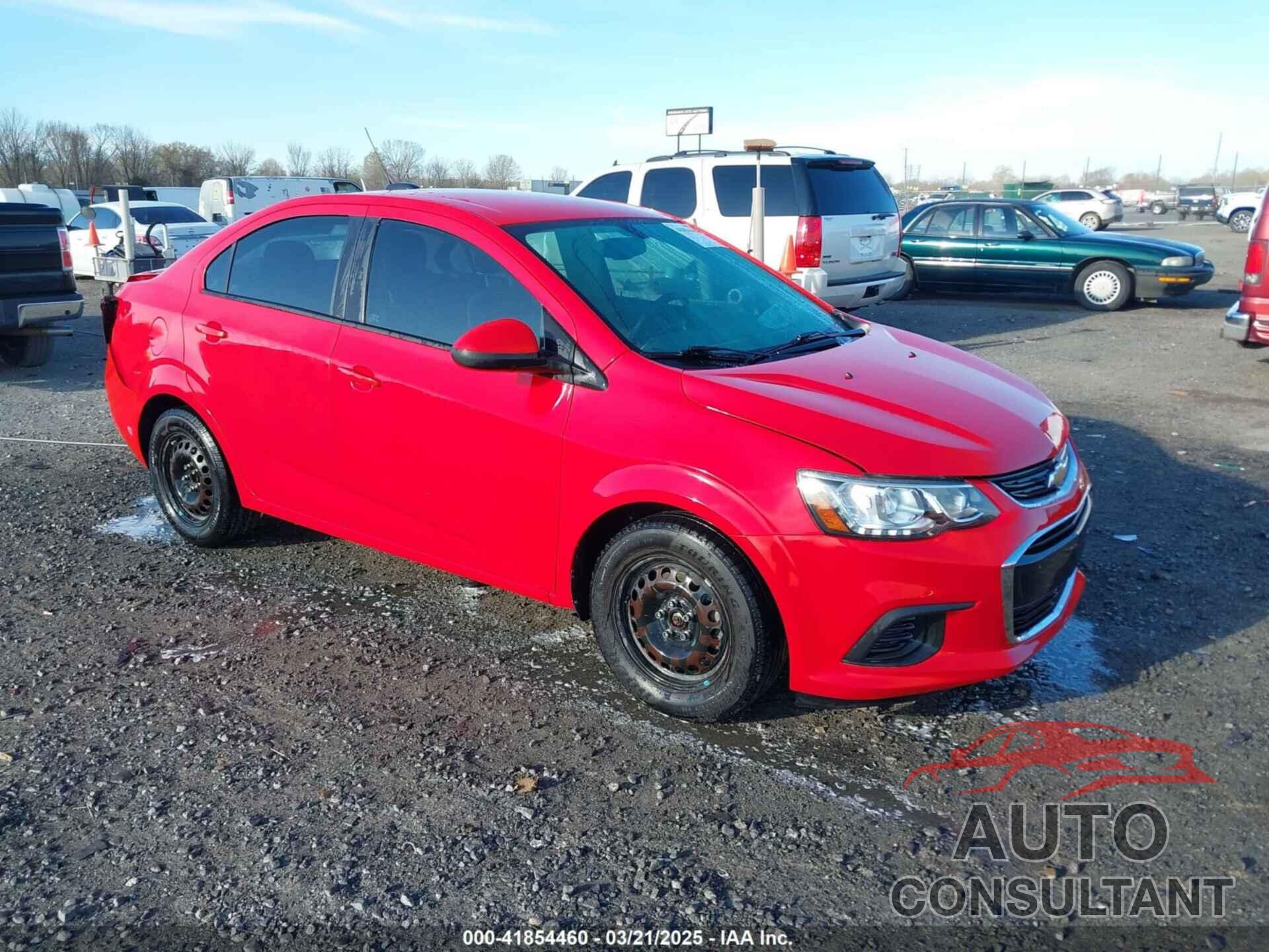 CHEVROLET SONIC 2017 - 1G1JB5SH7H4130739