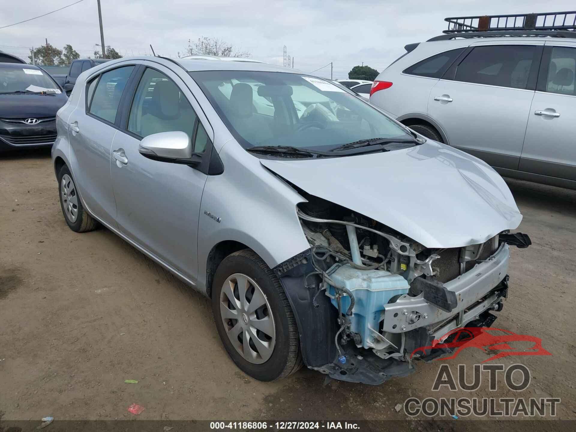 TOYOTA PRIUS C 2014 - JTDKDTB33E1575118