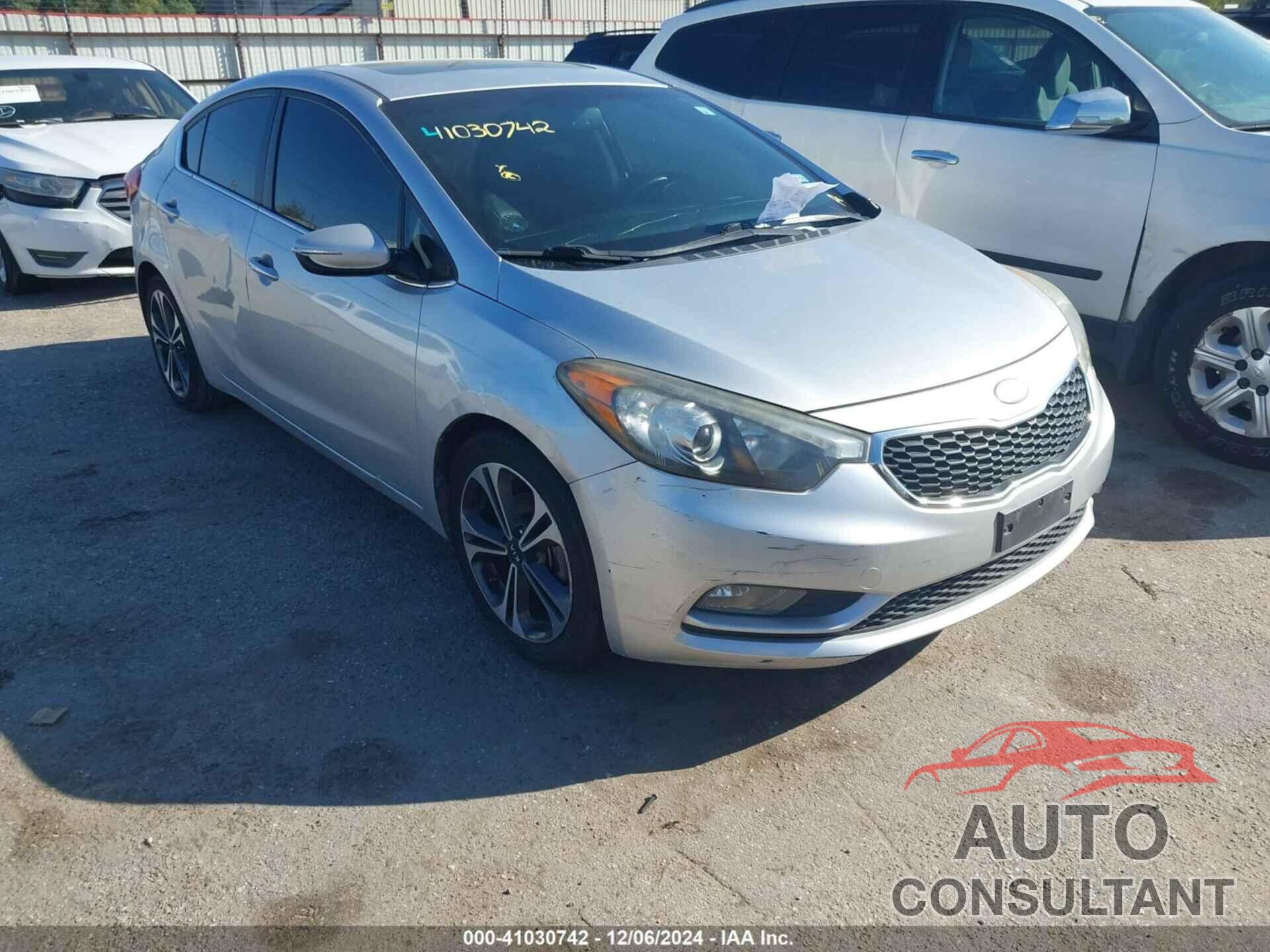 KIA FORTE 2014 - KNAFZ4A88E5077864