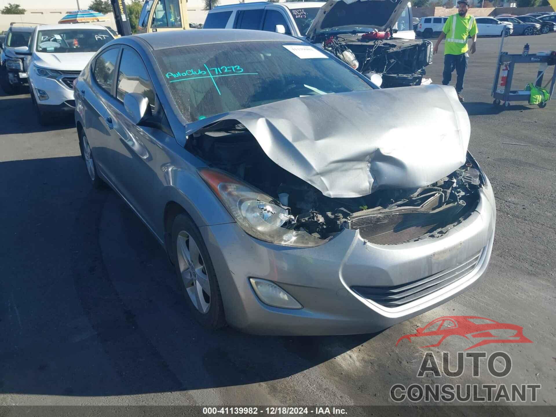 HYUNDAI ELANTRA 2013 - KMHDH4AE9DU566678