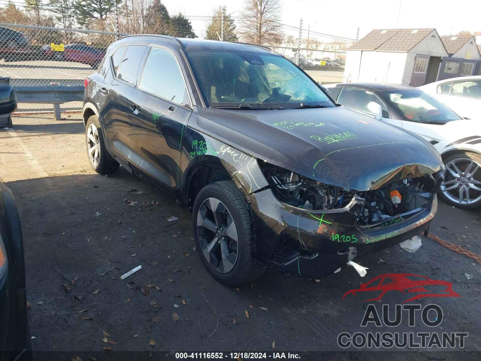 VOLVO XC40 2024 - YV4L12UK2R2296509