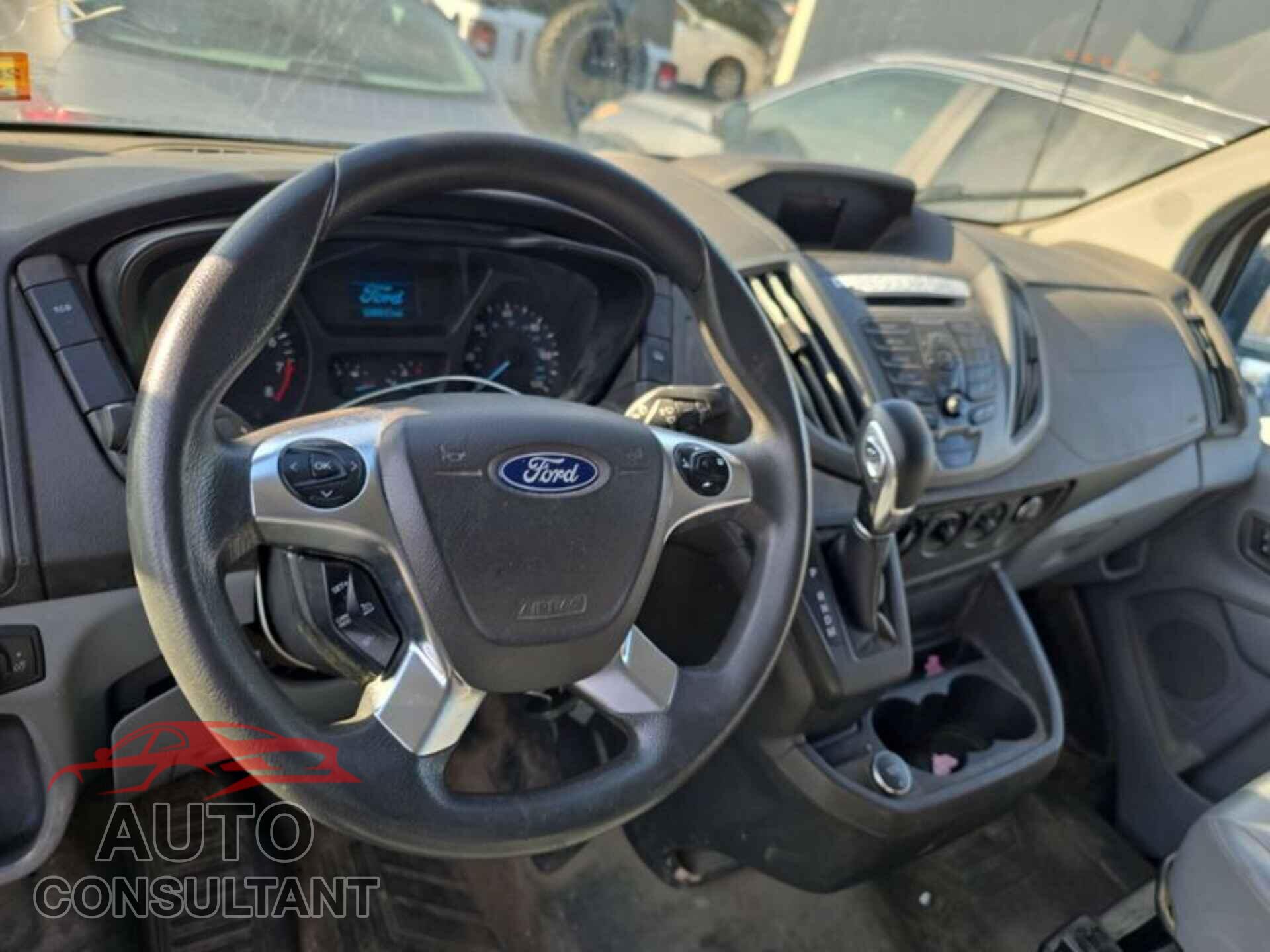 FORD TRANSIT 2018 - 1FTBW2YM2JKB15604