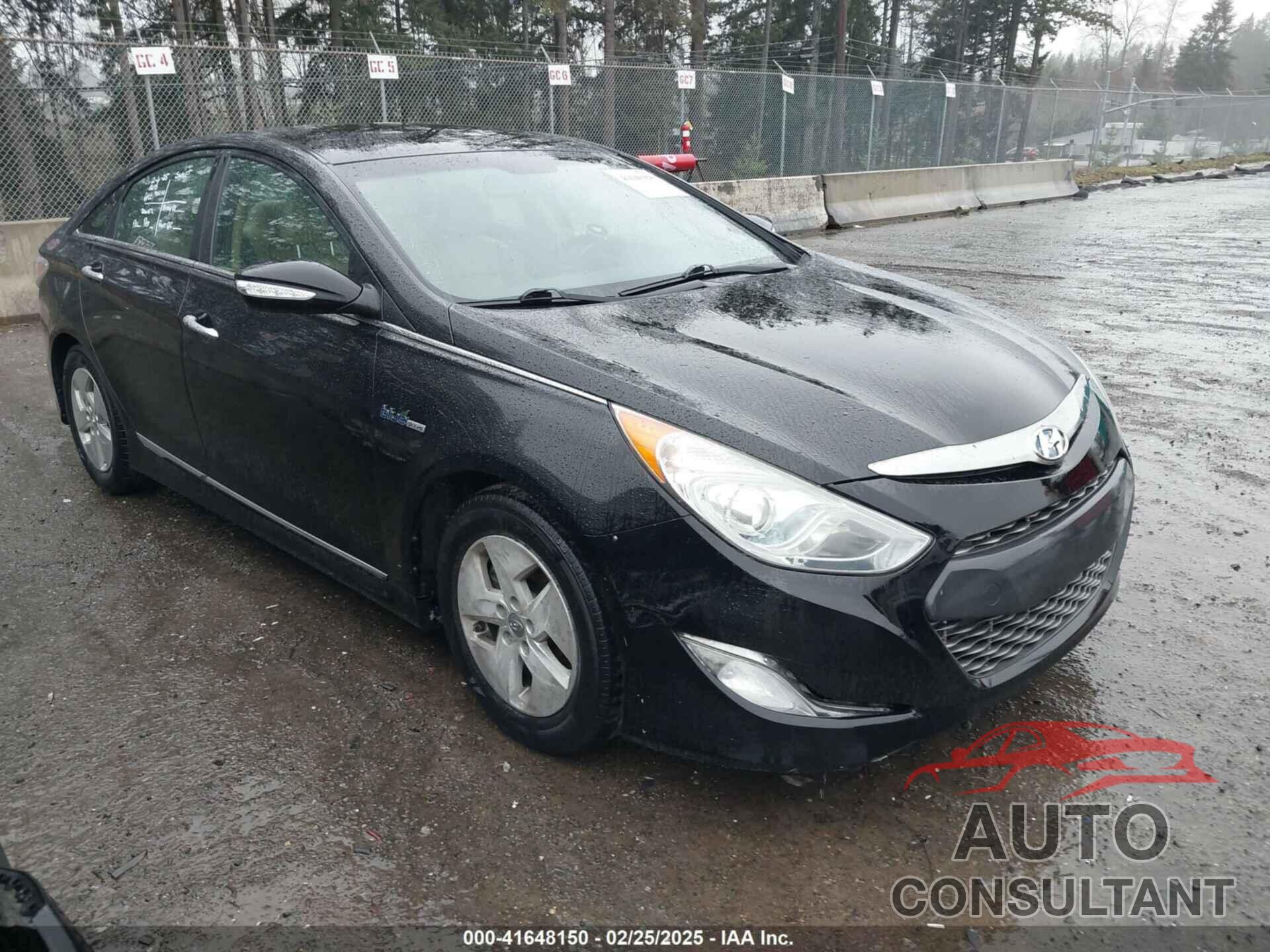 HYUNDAI SONATA HYBRID 2012 - KMHEC4A41CA024906