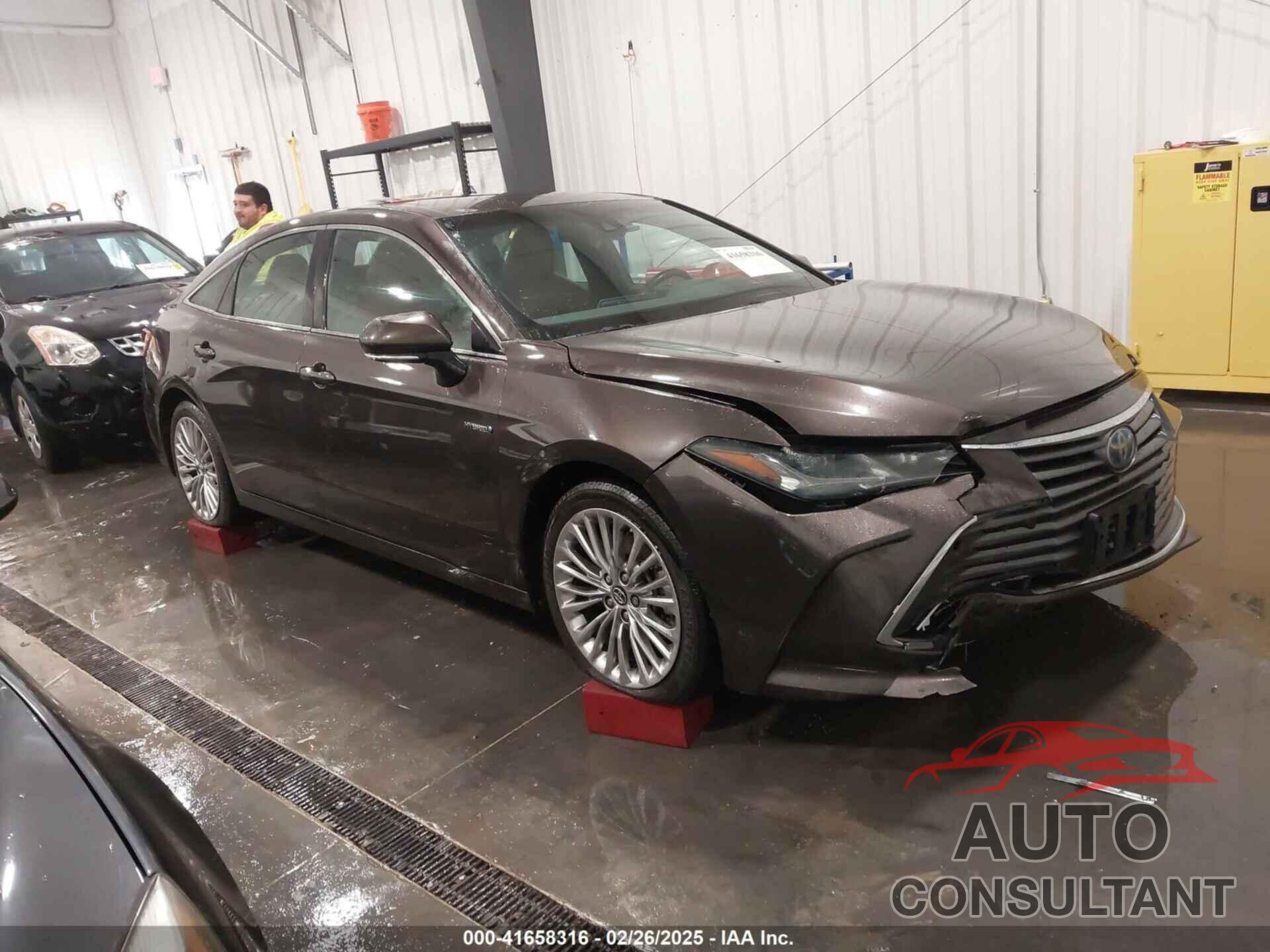 TOYOTA AVALON HYBRID 2019 - 4T1B21FB3KU007114