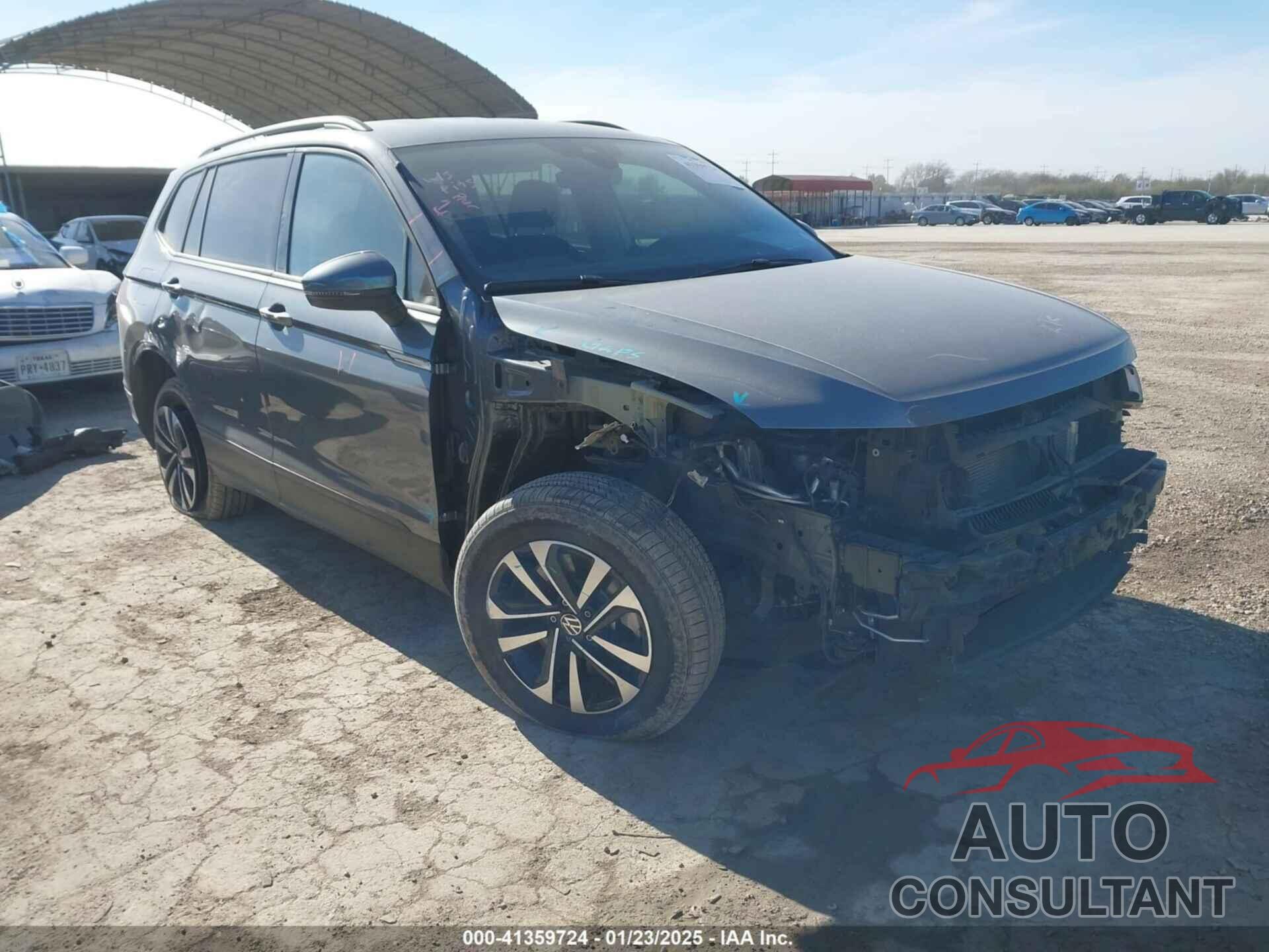 VOLKSWAGEN TIGUAN 2022 - 3VV1B7AXXNM164123
