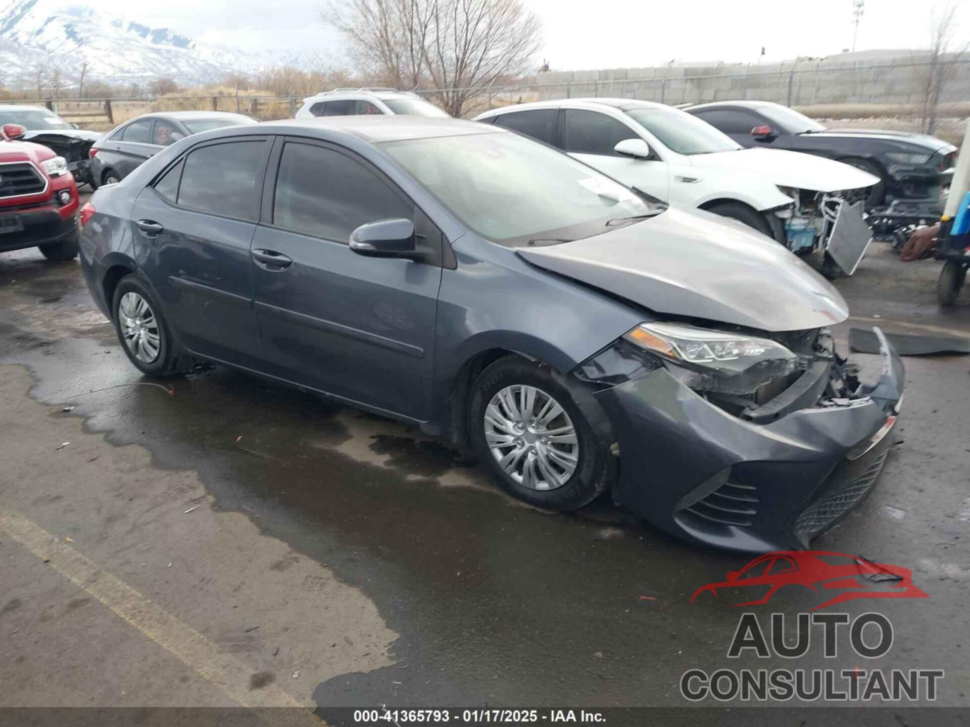 TOYOTA COROLLA 2018 - 5YFBURHEXJP773163