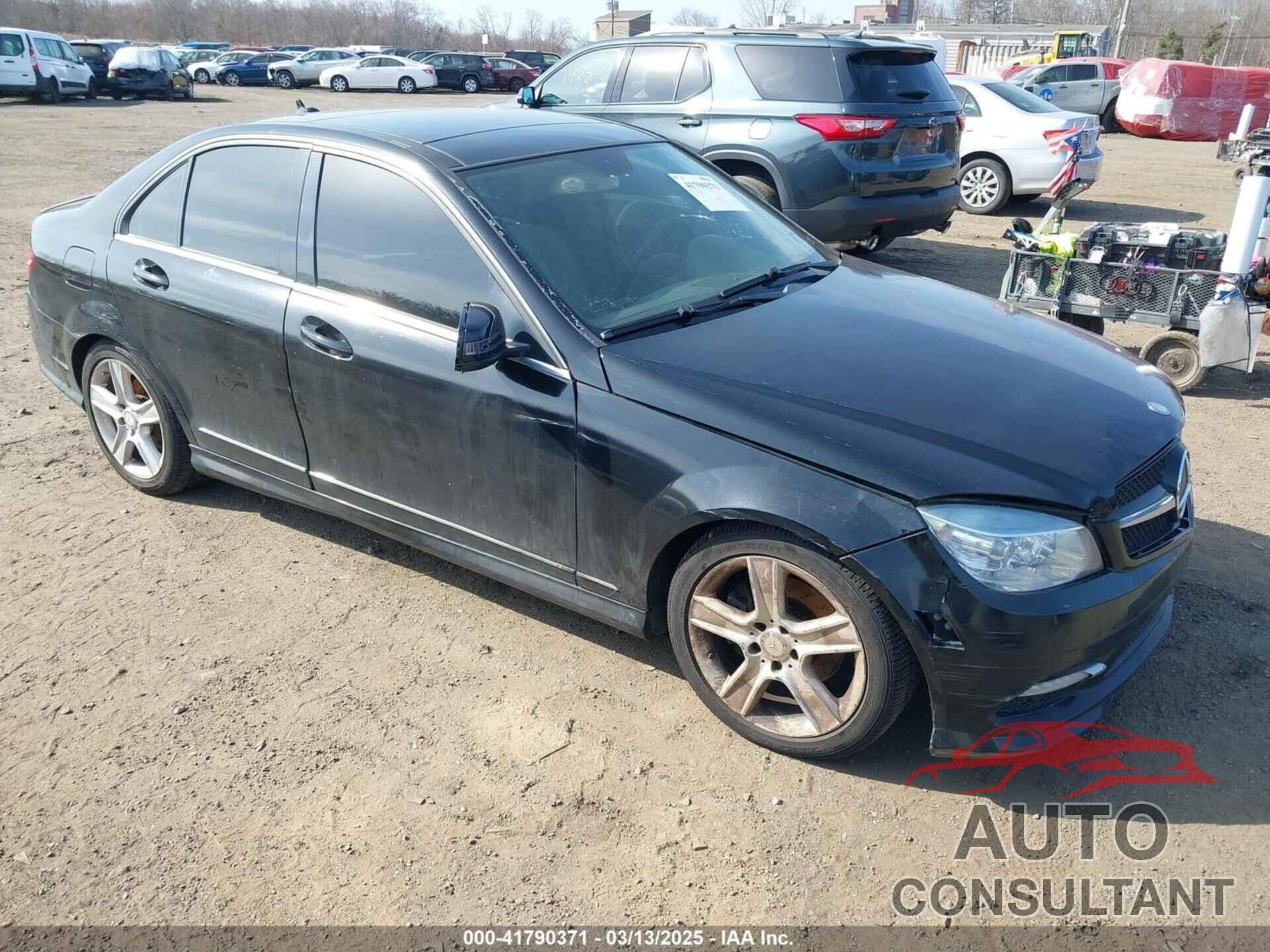 MERCEDES-BENZ C 300 2011 - WDDGF8BBXBR165780