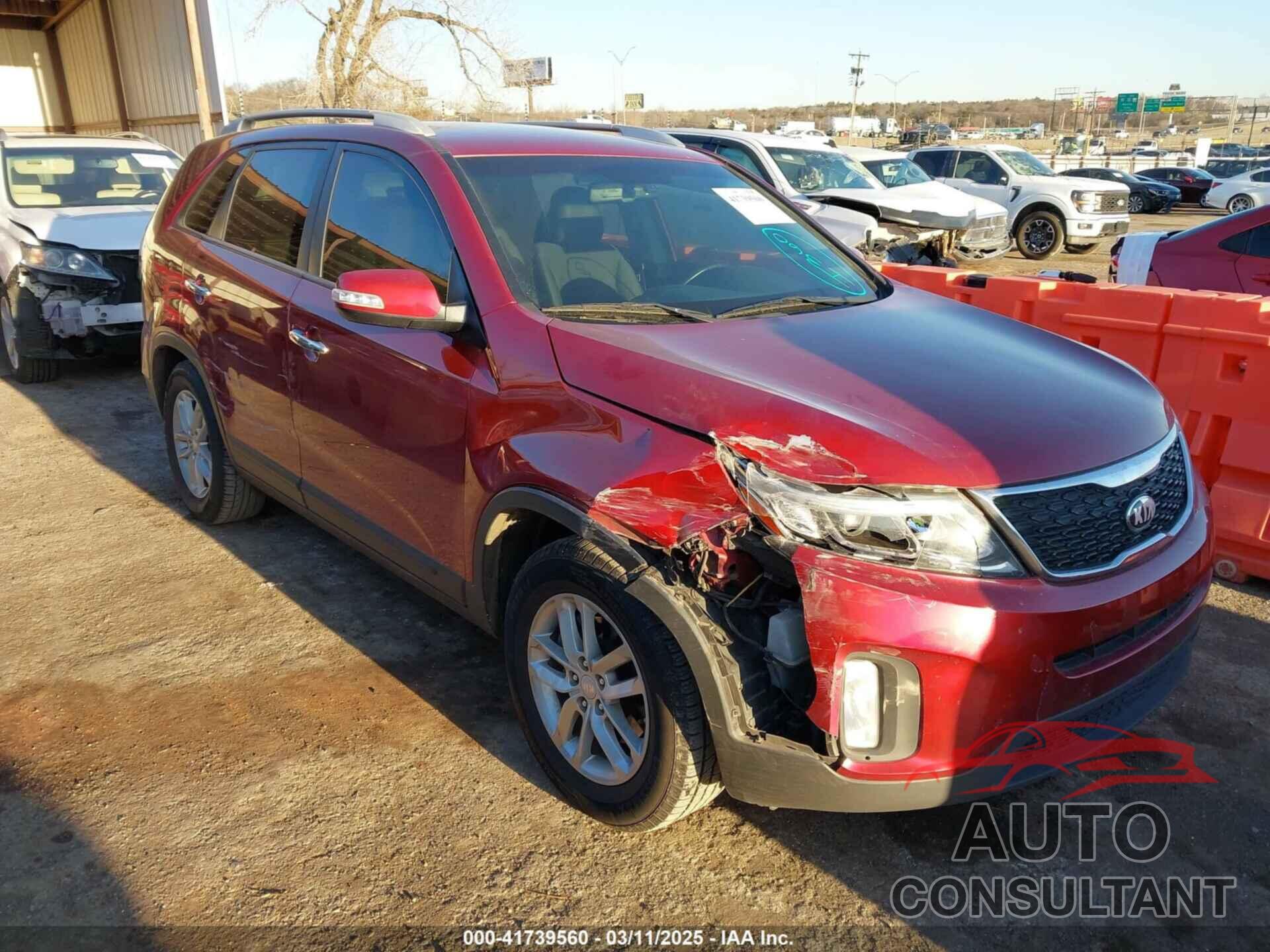 KIA SORENTO 2015 - 5XYKT4A62FG575388