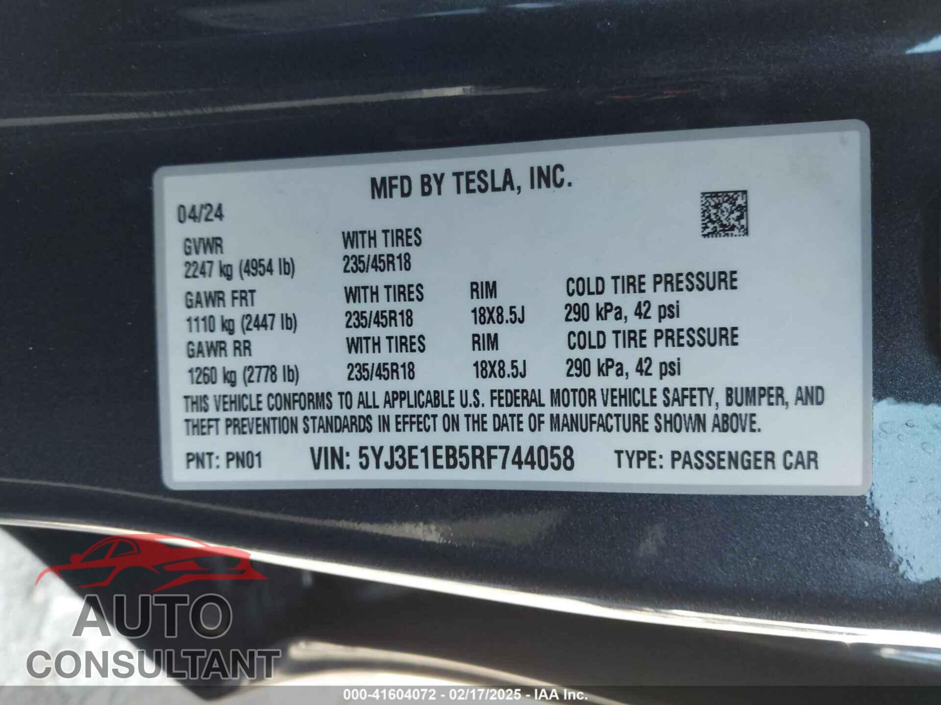 TESLA MODEL 3 2024 - 5YJ3E1EB5RF744058
