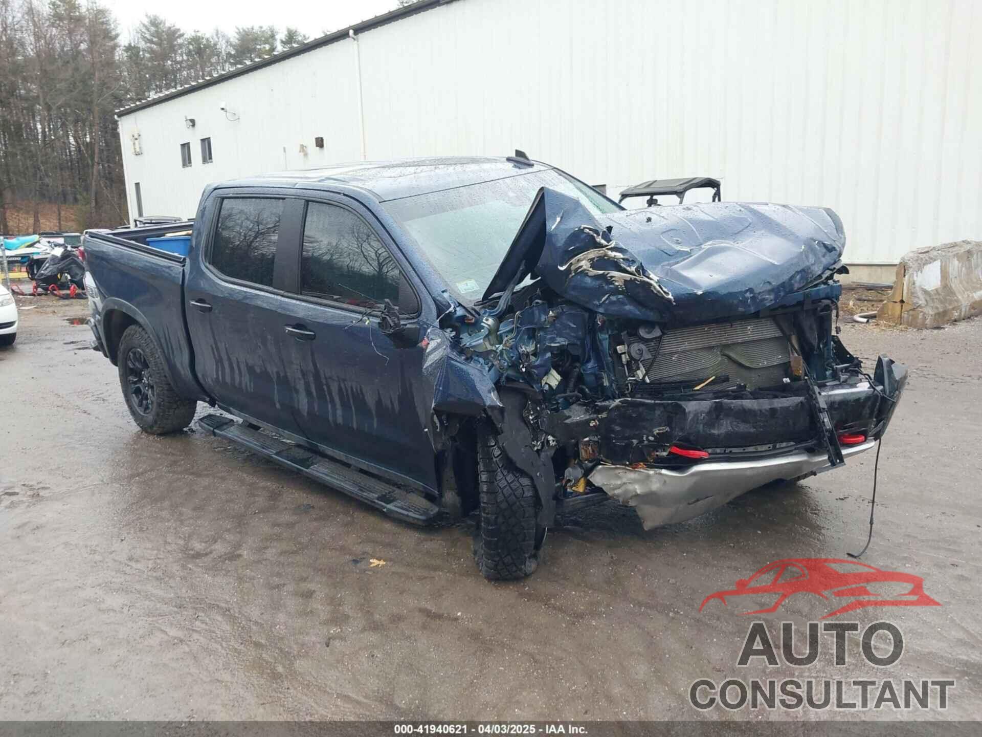 CHEVROLET SILVERADO 1500 2023 - 3GCUDHEL1PG256094