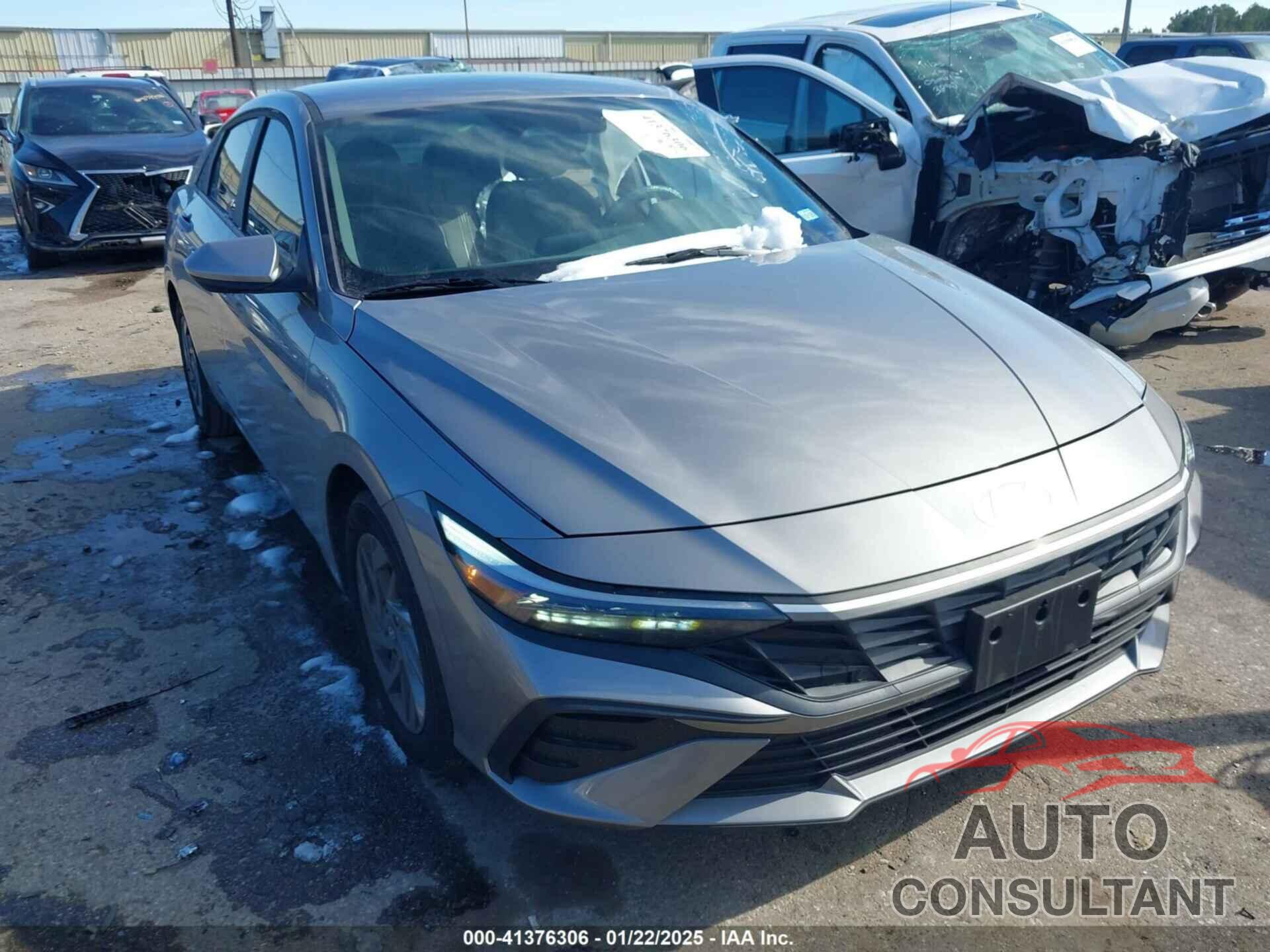 HYUNDAI ELANTRA 2024 - KMHLM4DG6RU852077