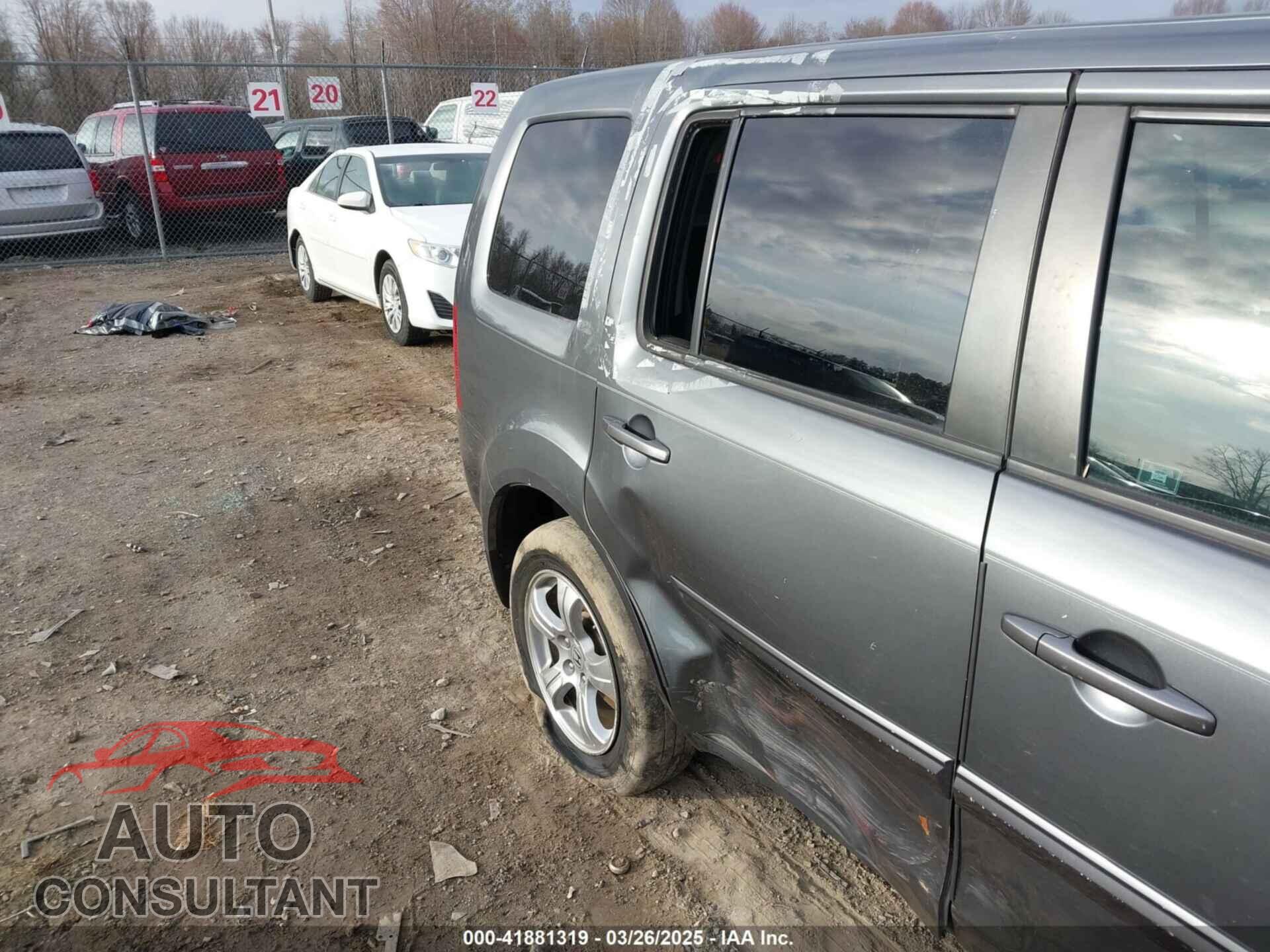 HONDA PILOT 2012 - 5FNYF4H50CB074243
