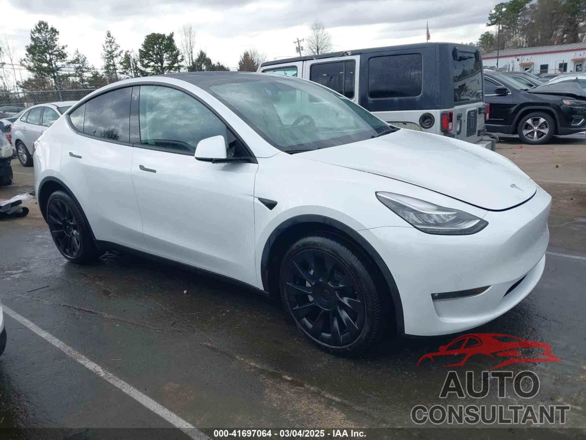 TESLA MODEL Y 2022 - 7SAYGDEE6NF461788