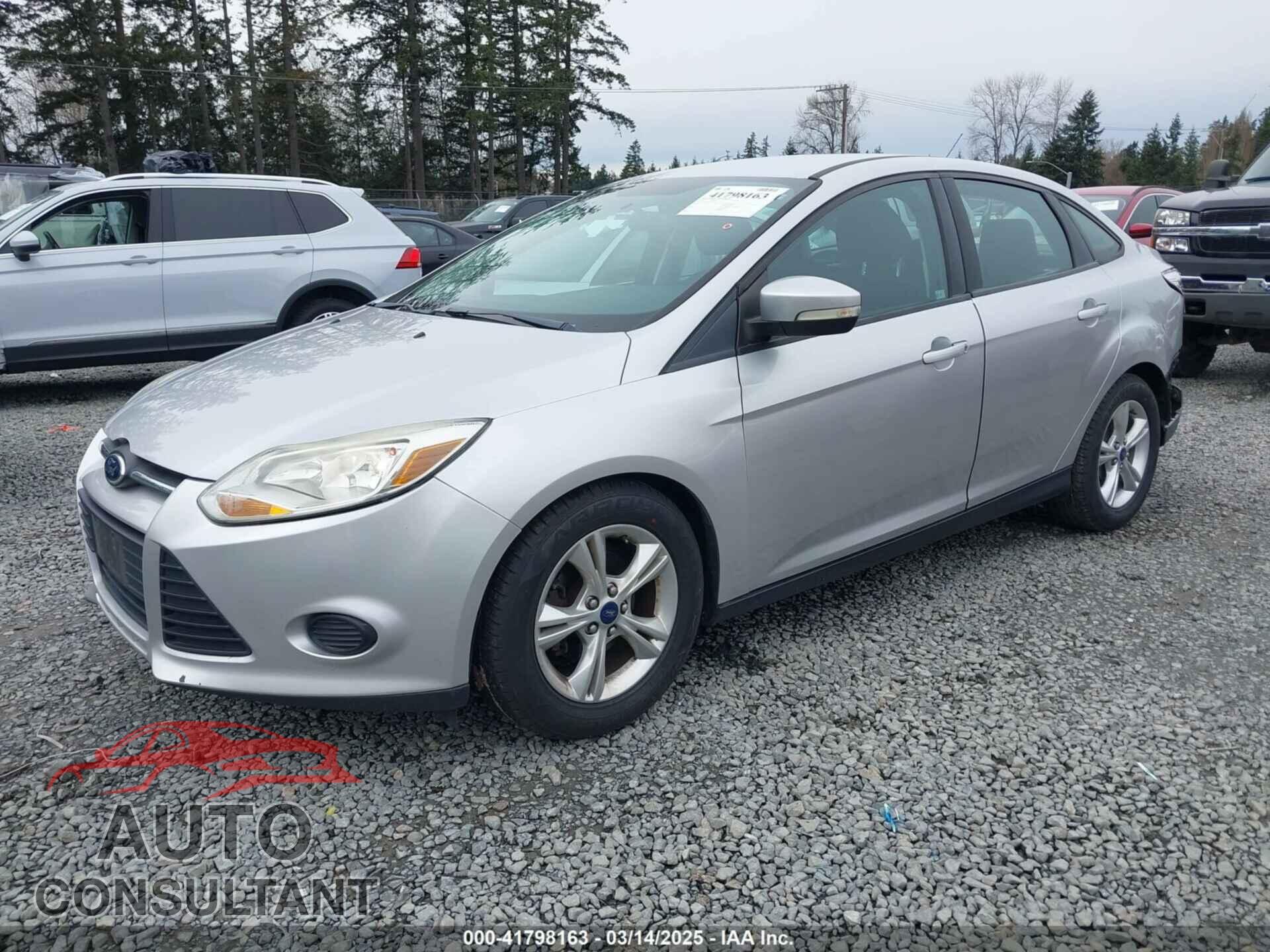 FORD FOCUS 2014 - 1FADP3F2XEL252518