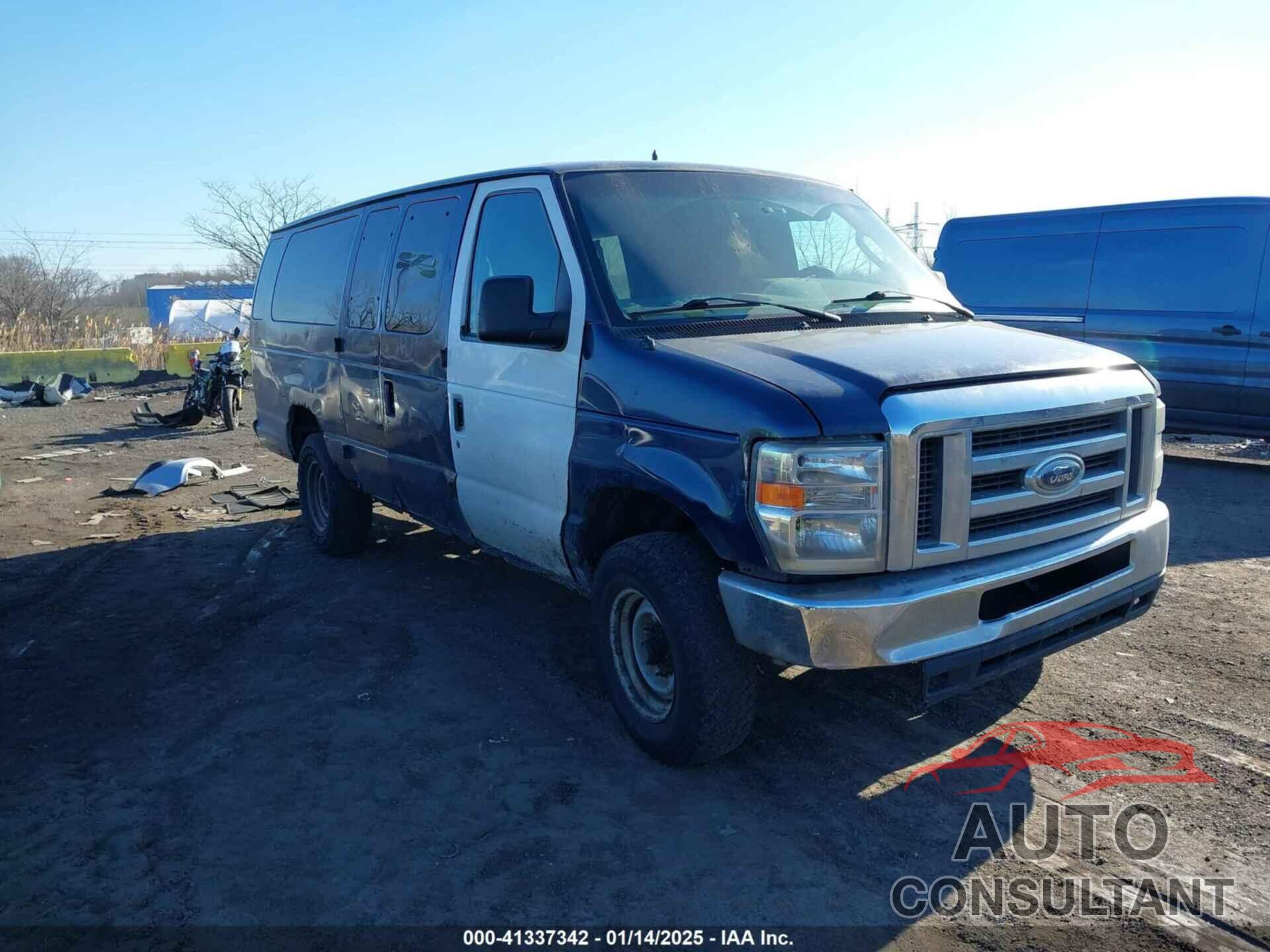 FORD E-350 SUPER DUTY 2011 - 1FBSS3BL4BDB37647