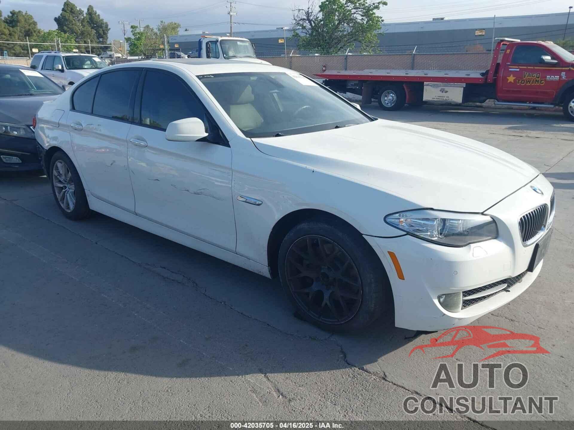 BMW 528I 2011 - WBAFR1C51BC740734