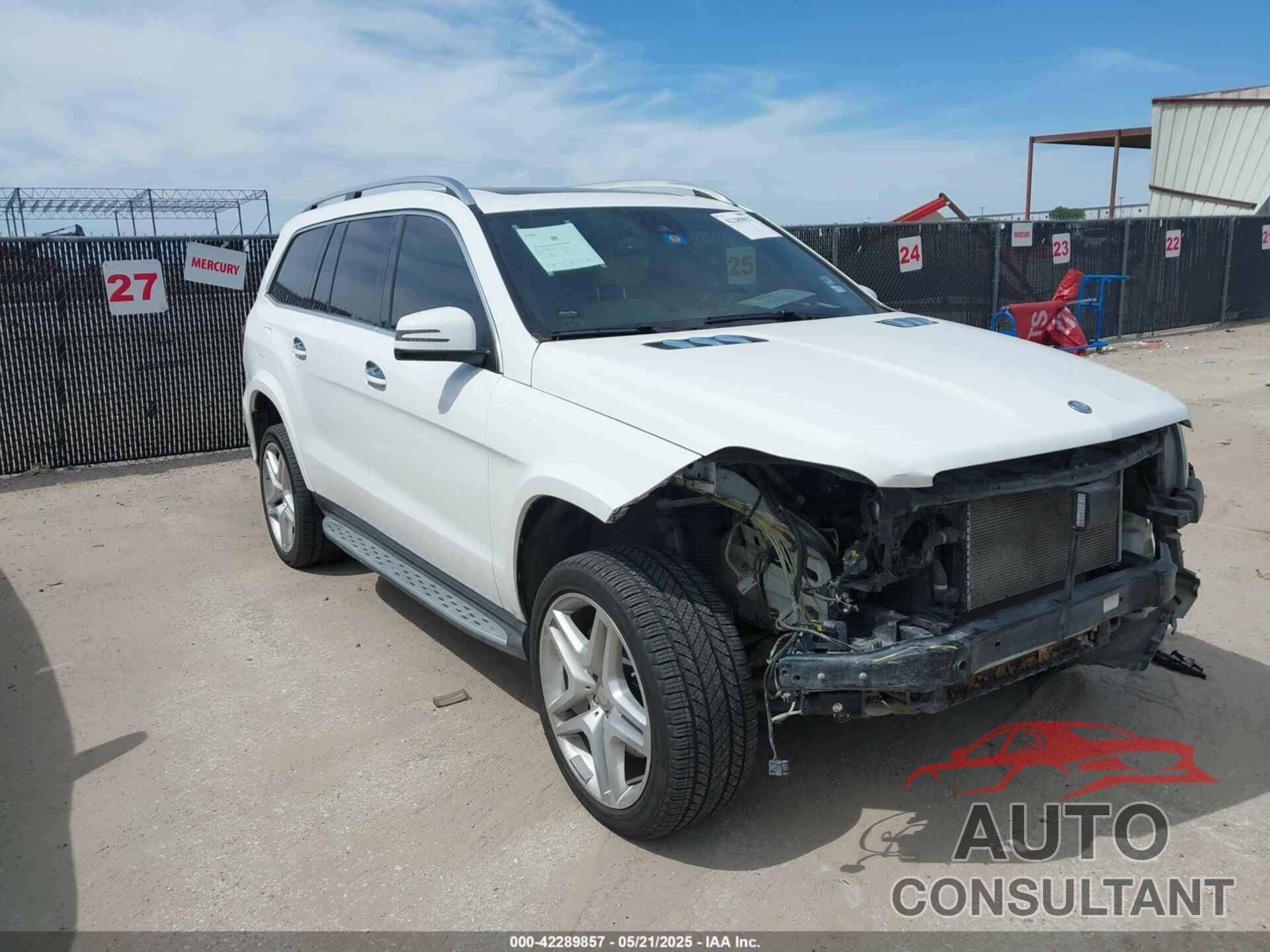 MERCEDES-BENZ GL 550 2015 - 4JGDF7DE7FA545674
