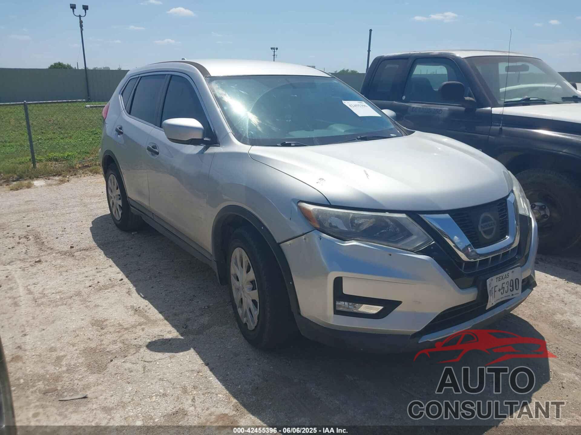 NISSAN ROGUE 2017 - 5N1AT2MT7HC867624