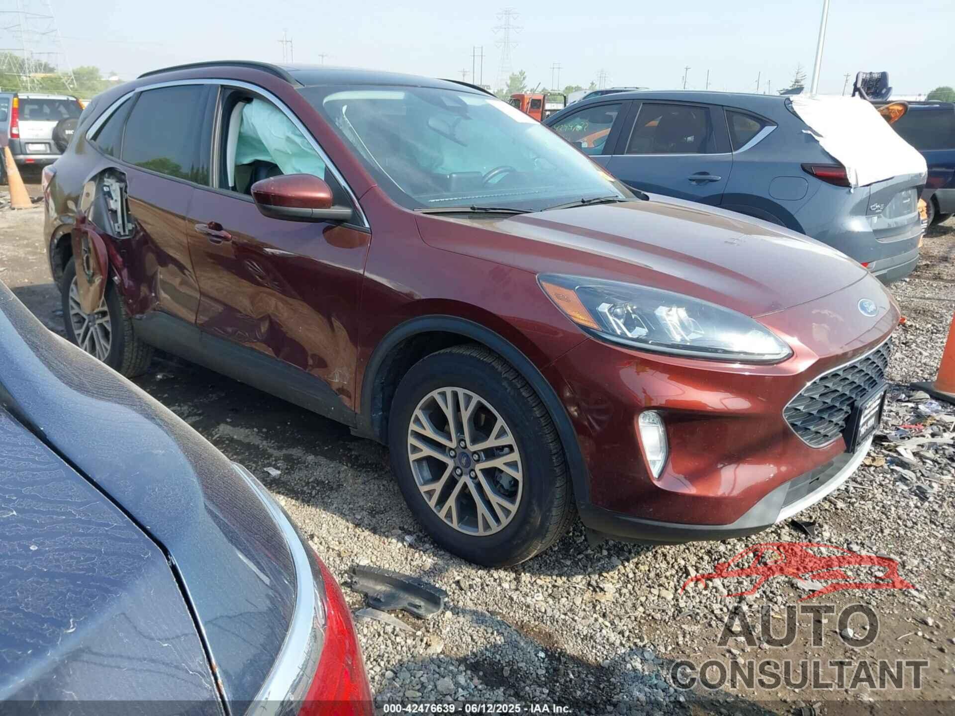 FORD ESCAPE 2021 - 1FMCU9H60MUA61602