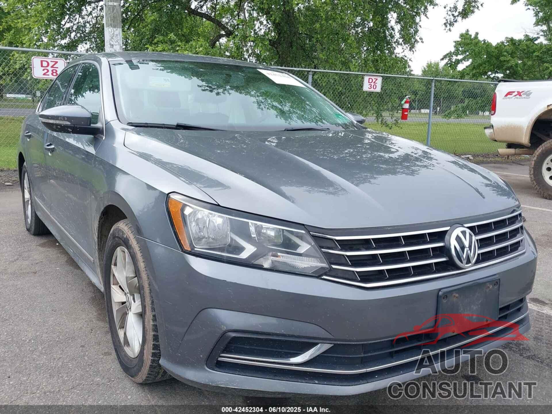 VOLKSWAGEN PASSAT 2016 - 1VWAT7A30GC054210