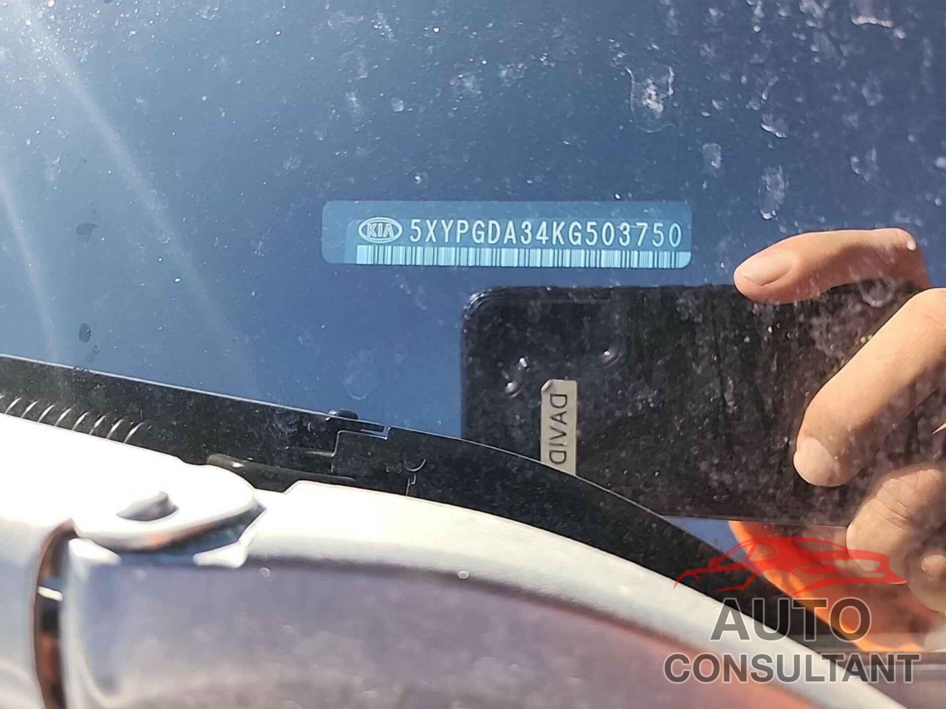 KIA SORENTO 2019 - 5XYPGDA34KG503750