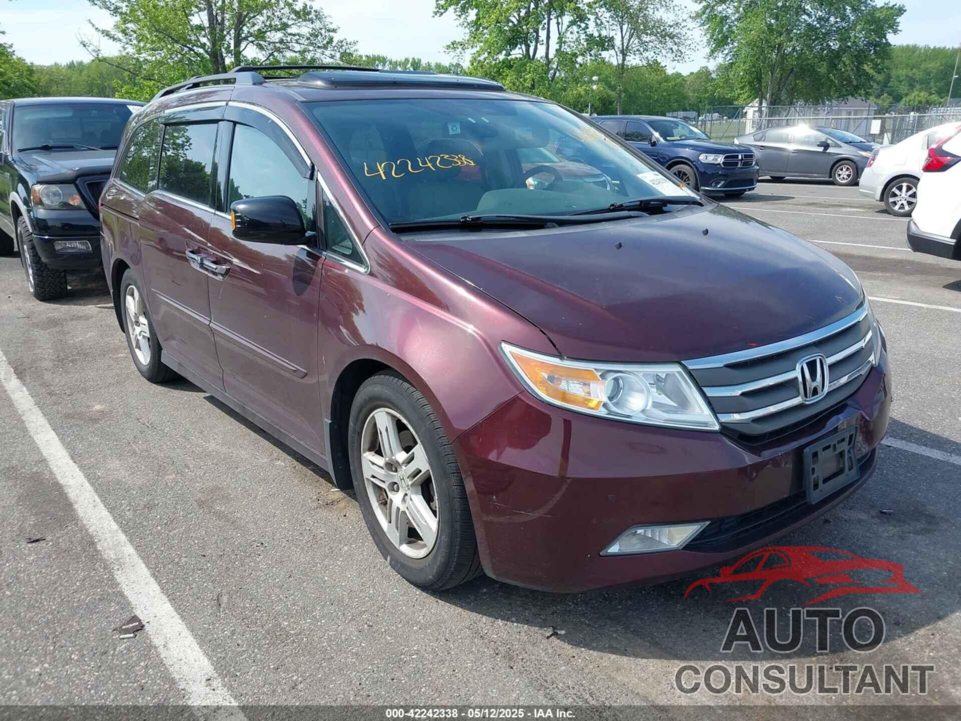 HONDA ODYSSEY 2013 - 5FNRL5H96DB083603