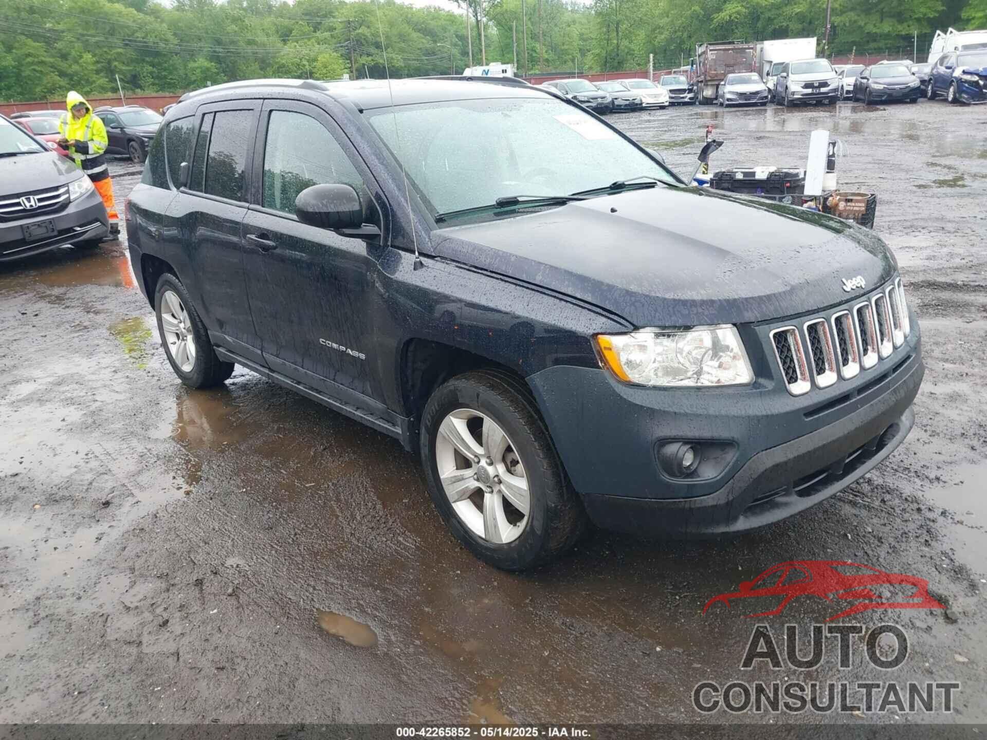 JEEP COMPASS 2011 - 1J4NF1FB5BD187745