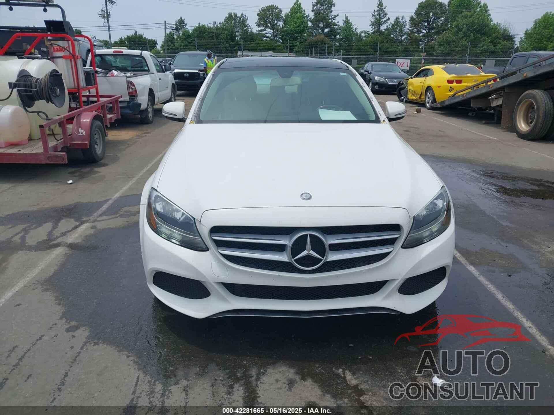 MERCEDES-BENZ C 300 2016 - 55SWF4JB8GU096616