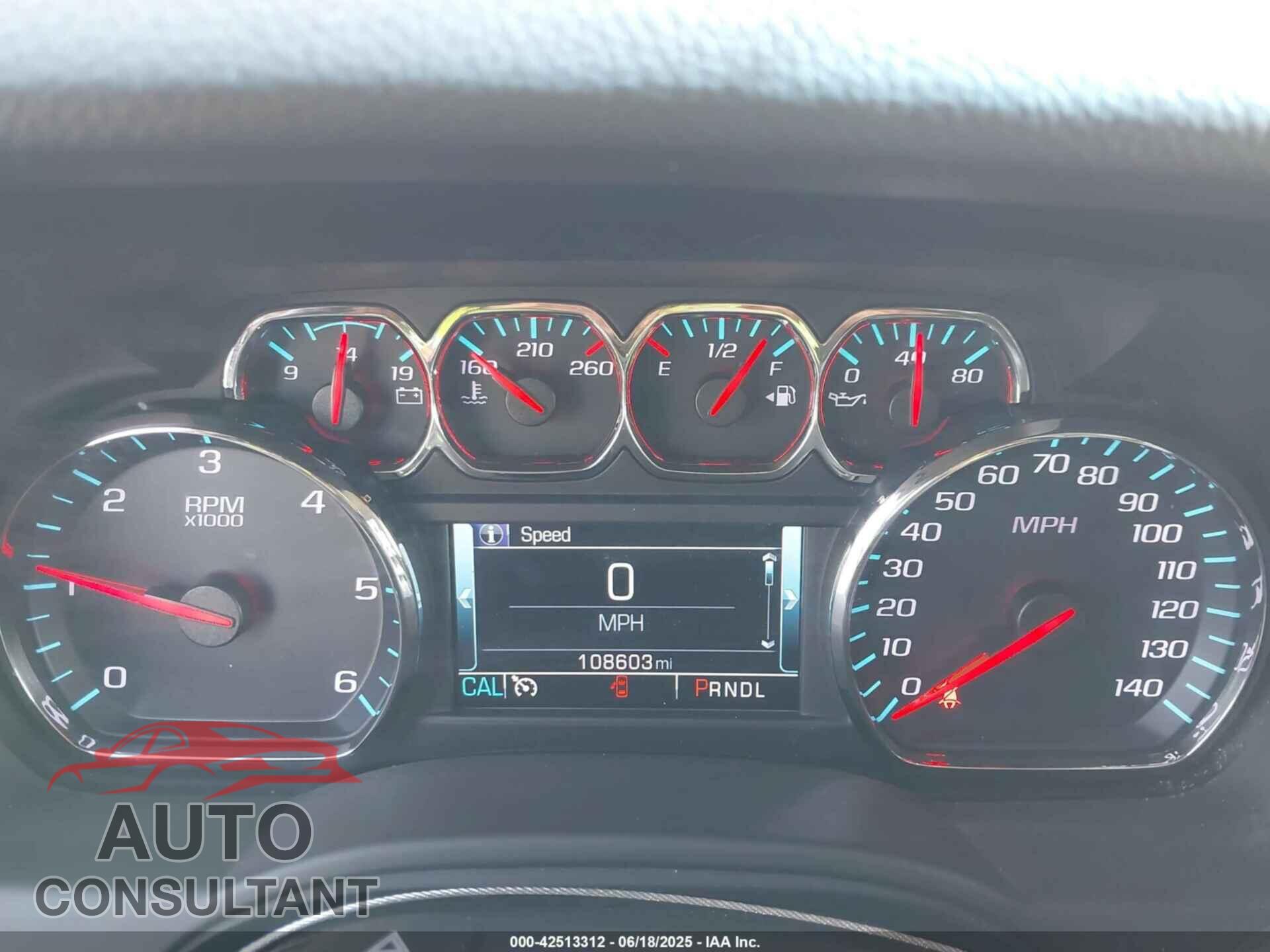 CHEVROLET SUBURBAN 2019 - 1GNSCHKC3KR347317