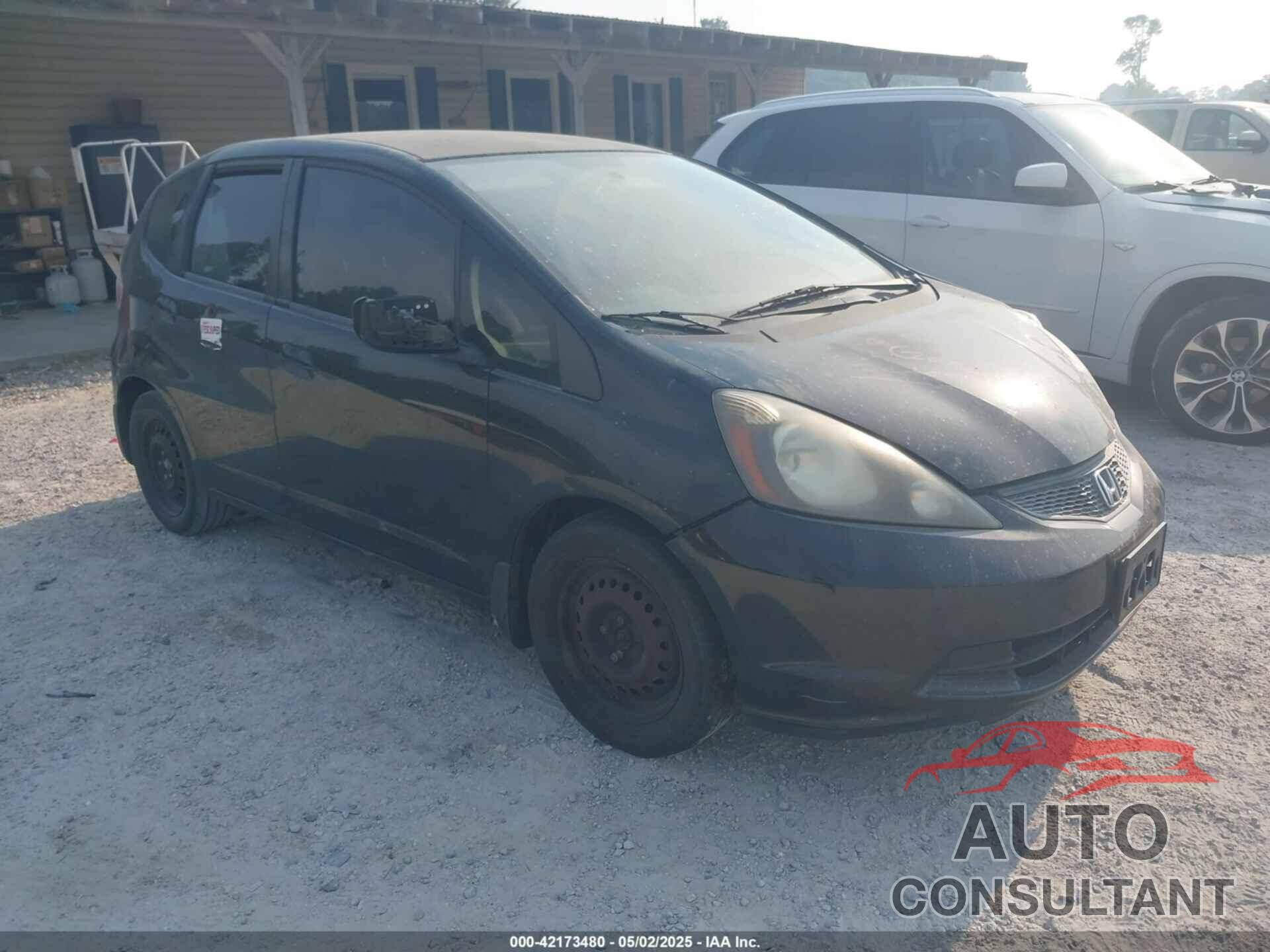HONDA FIT 2013 - JHMGE8H33DC028858