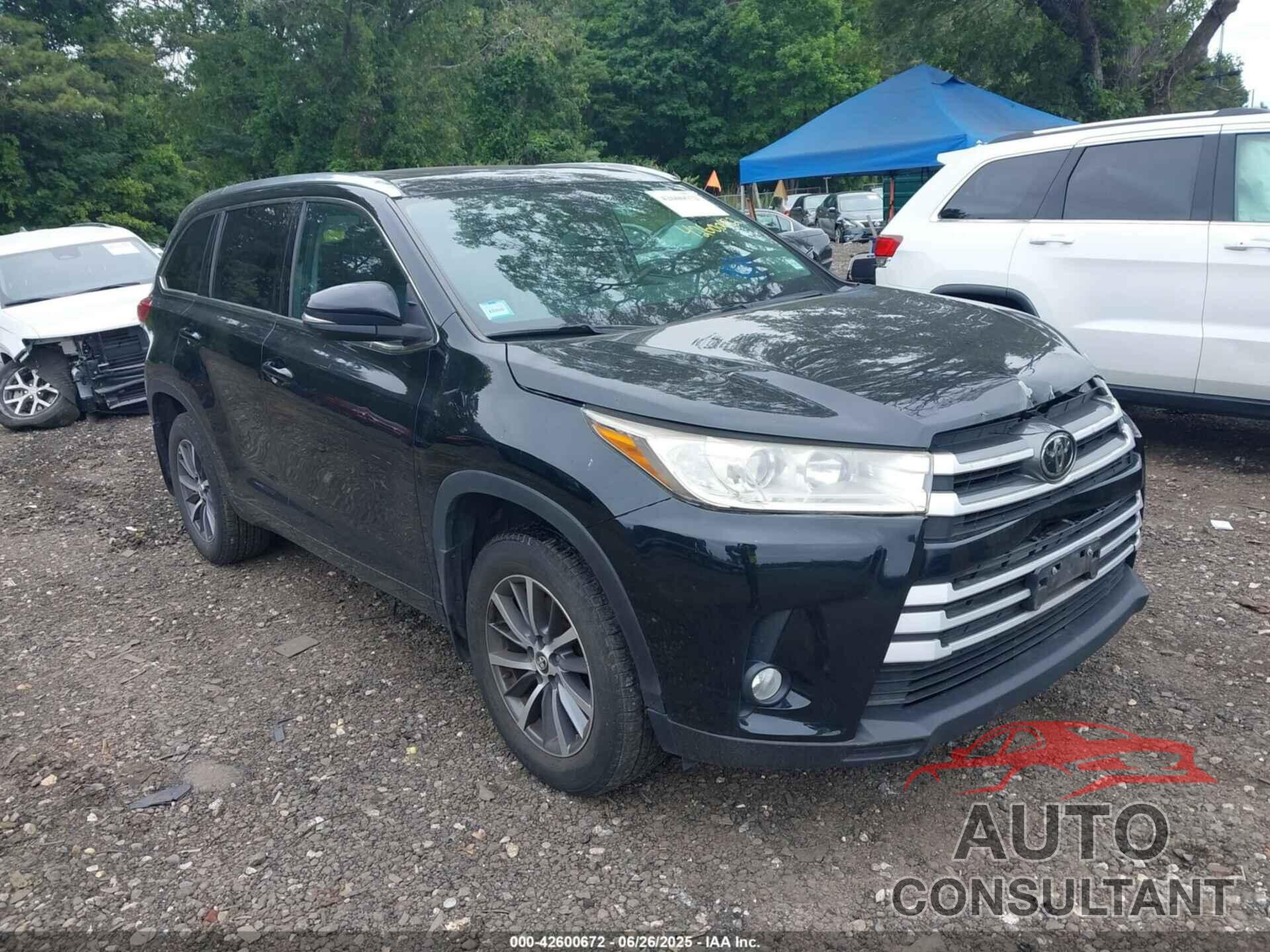 TOYOTA HIGHLANDER 2018 - 5TDJZRFH7JS863016