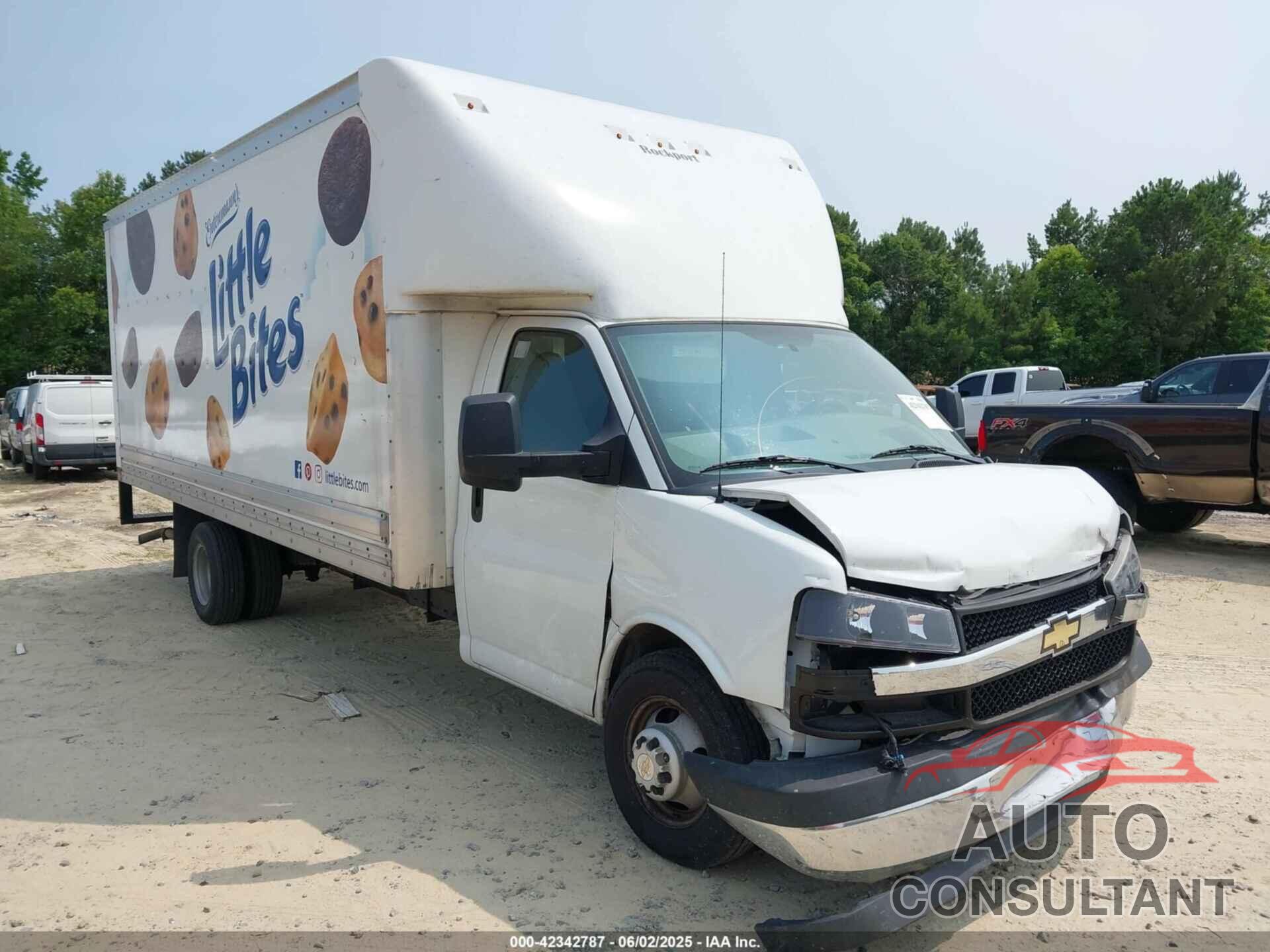 CHEVROLET EXPRESS CUTAWAY 4500 2019 - 1GB3GSCGXK1265488