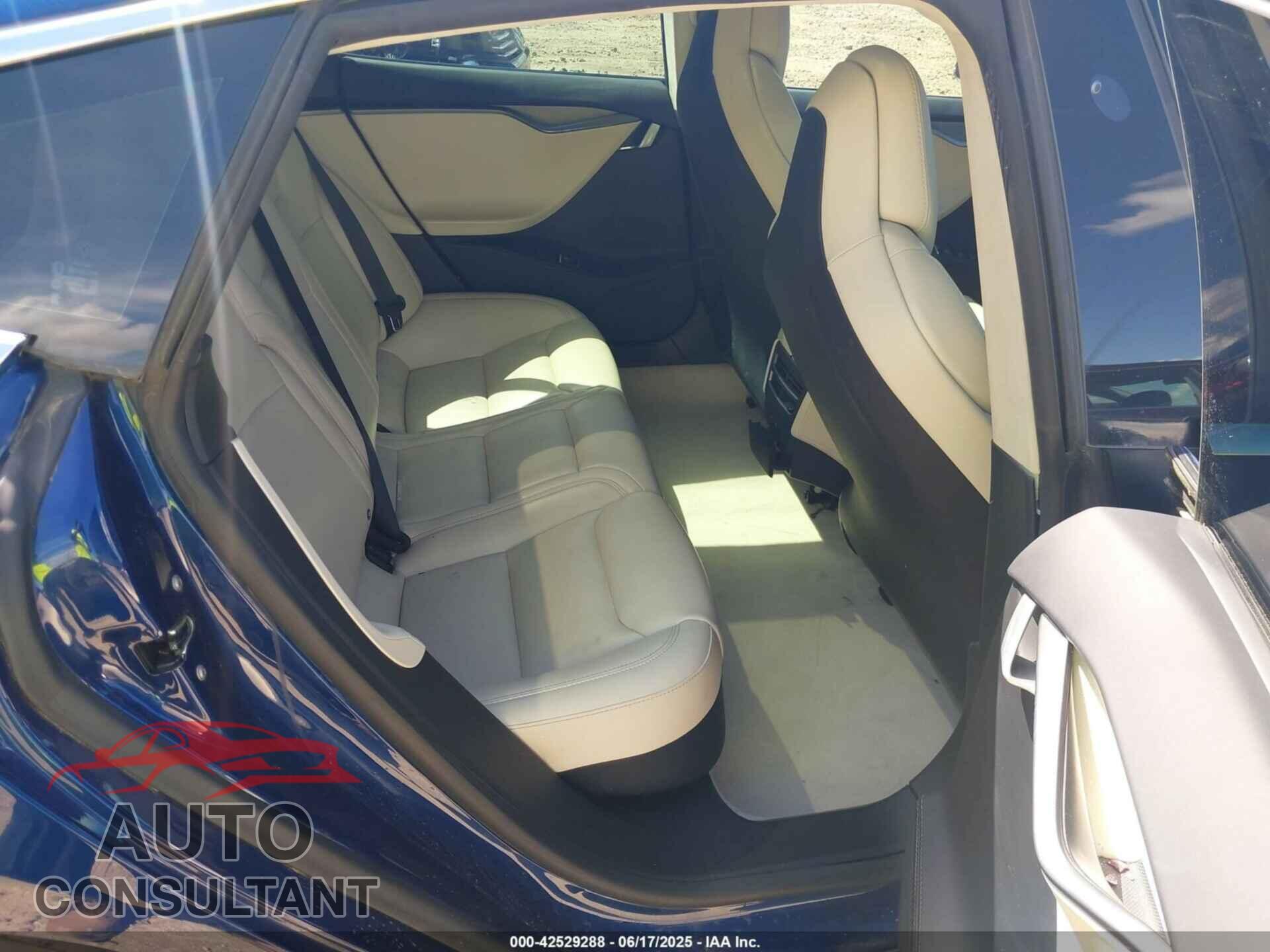 TESLA MODEL S 2018 - 5YJSA1E20JF283461