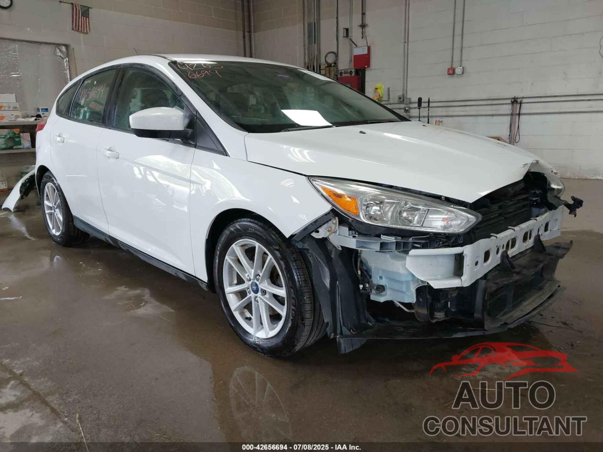 FORD FOCUS 2018 - 1FADP3K22JL237026
