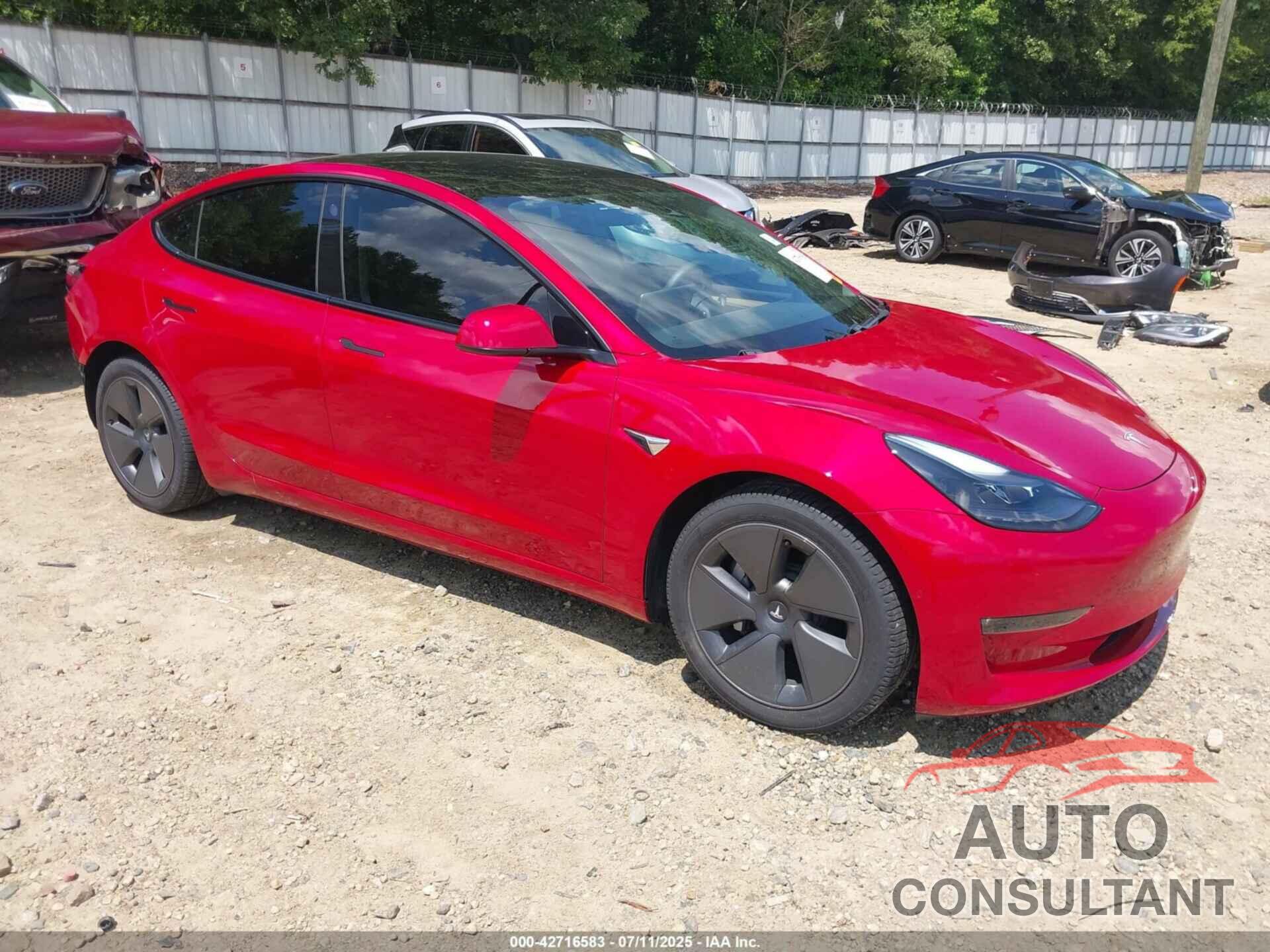TESLA MODEL 3 2021 - 5YJ3E1EBXMF045100