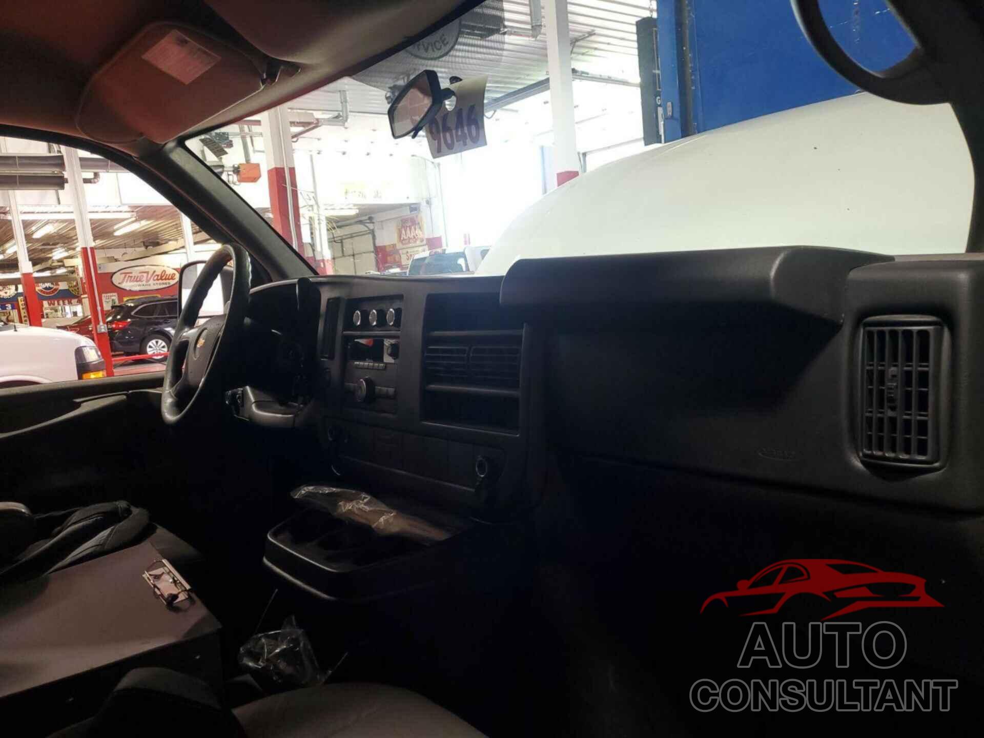 CHEVROLET EXPRESS 1500 2014 - 1GCSGAFX9E1162130