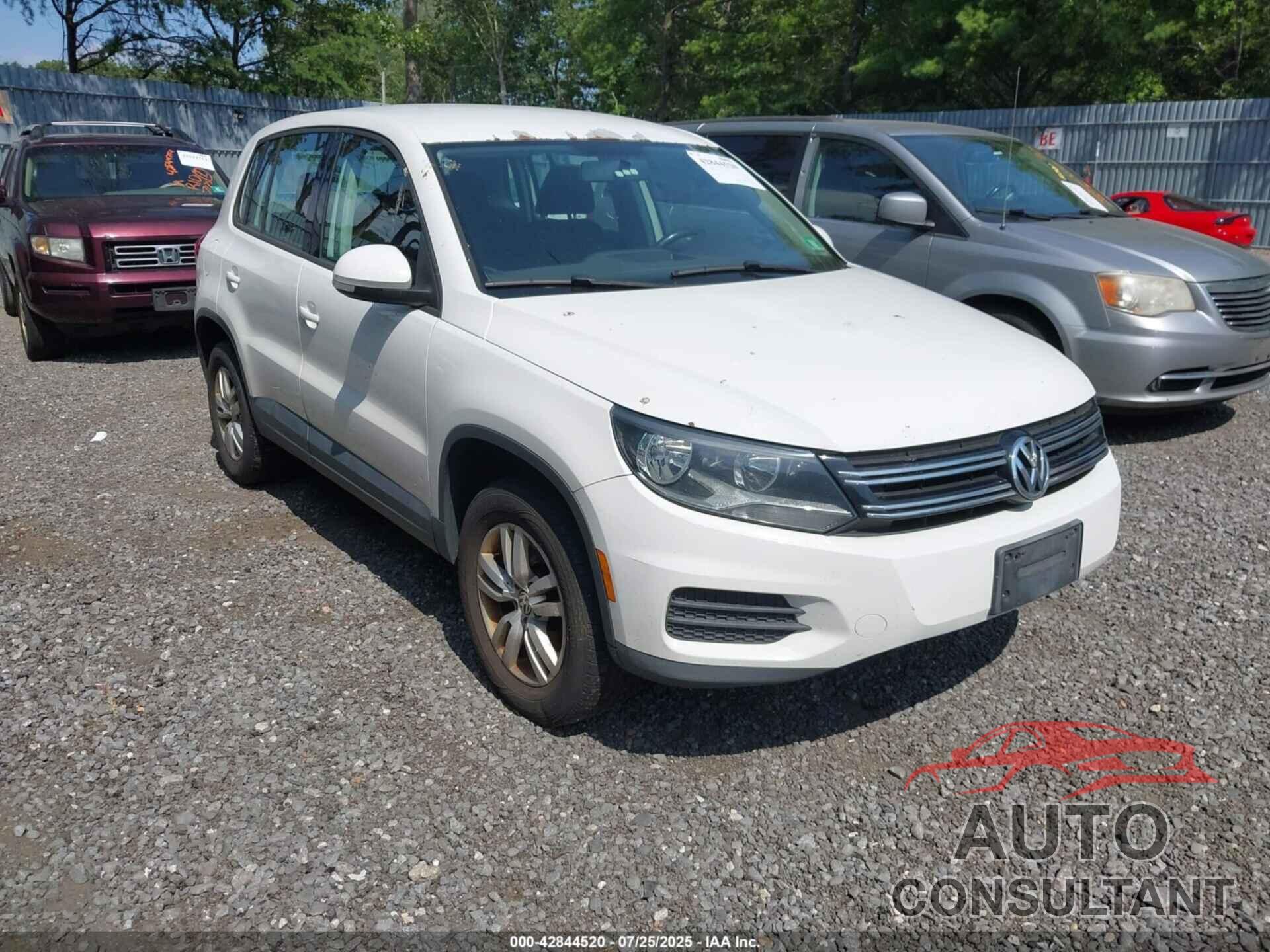 VOLKSWAGEN TIGUAN 2014 - WVGBV3AX7EW521577