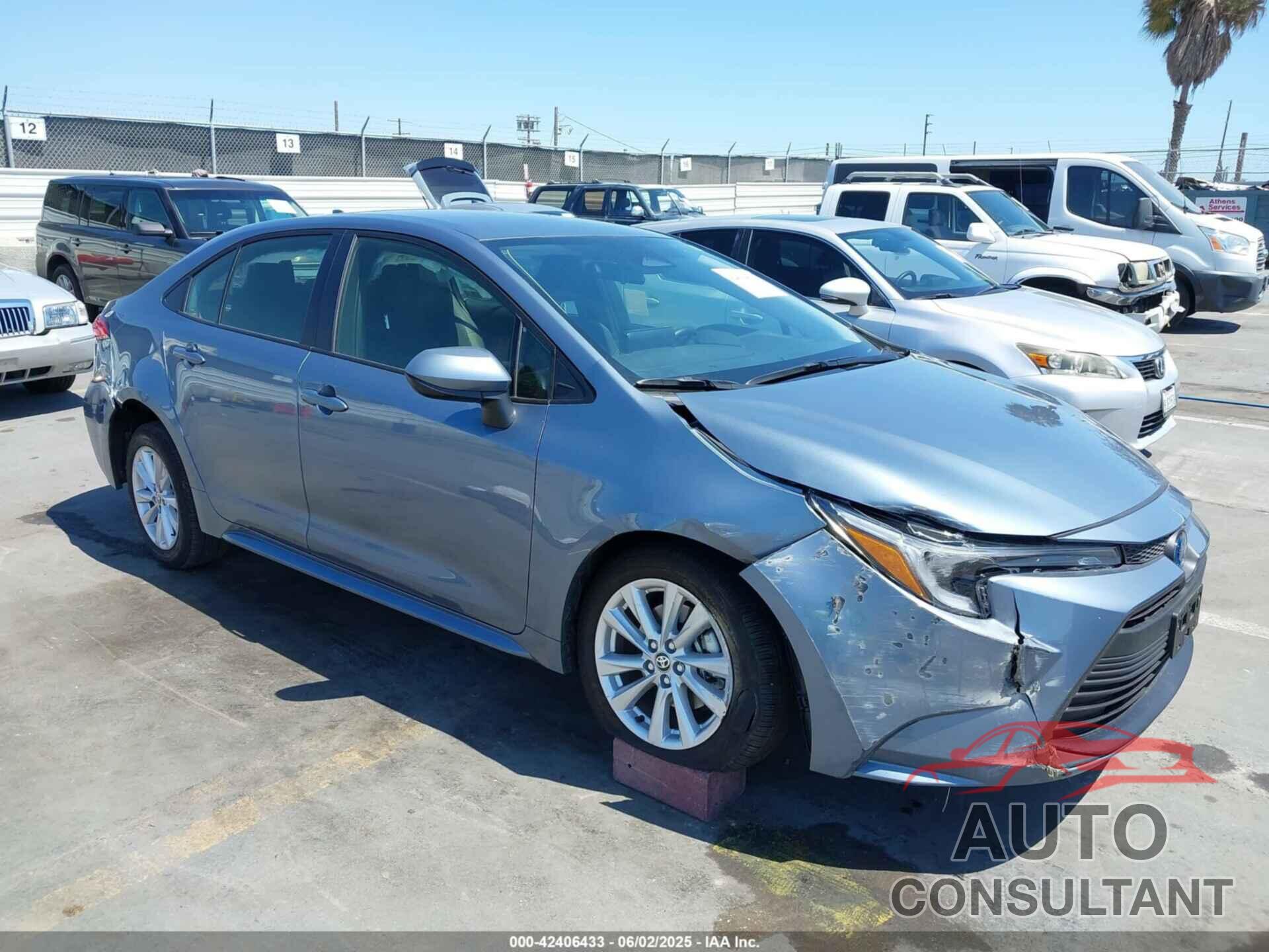 TOYOTA COROLLA 2025 - JTDBCMFE1S3070182