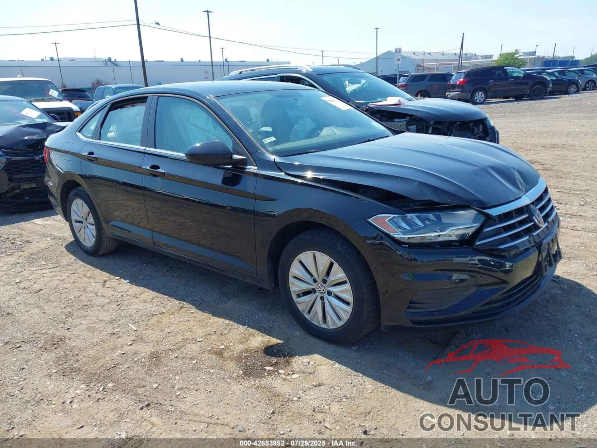 VOLKSWAGEN JETTA 2019 - 3VWC57BUXKM188689