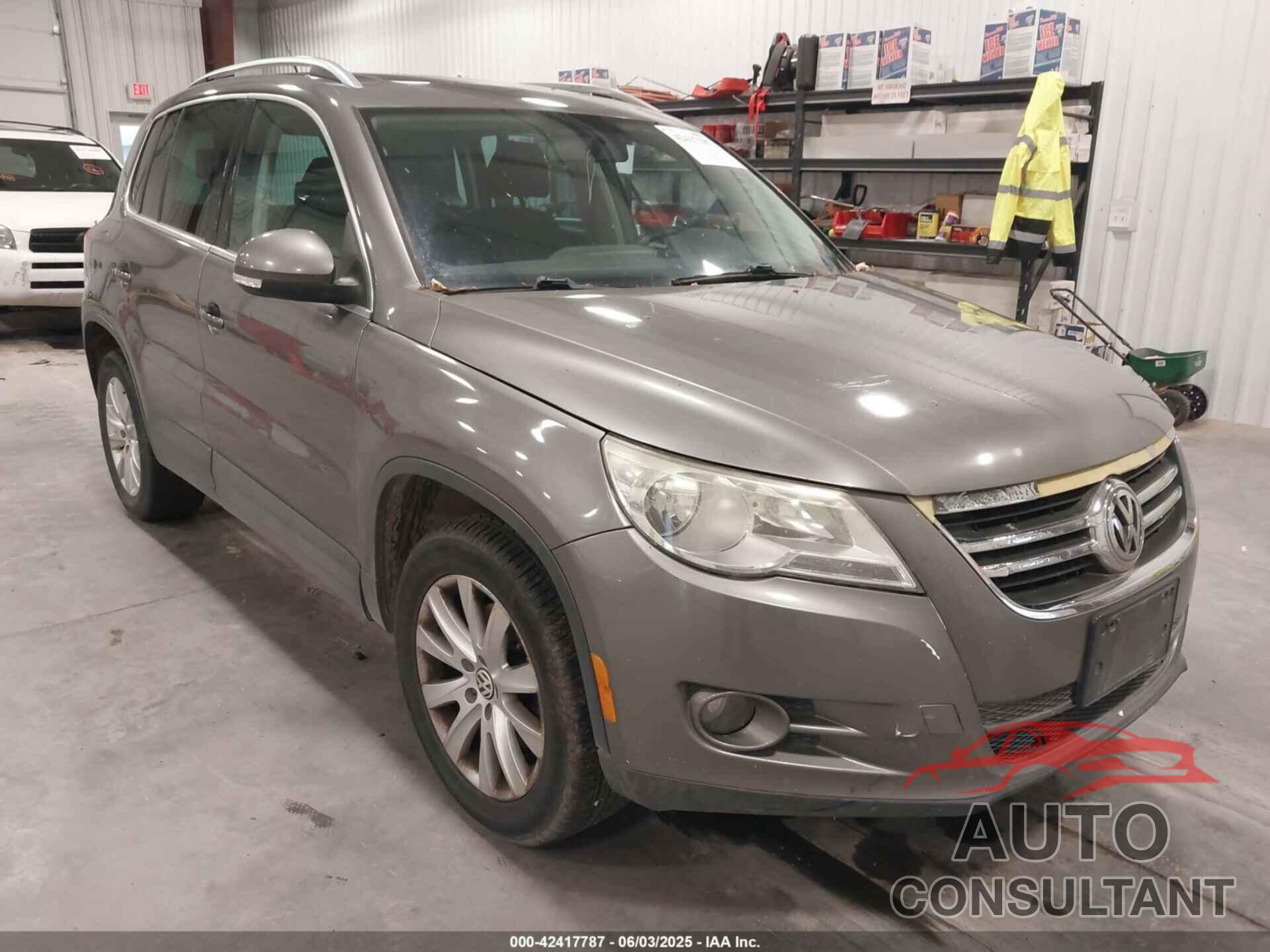 VOLKSWAGEN TIGUAN 2009 - WVGAV75N29W002180