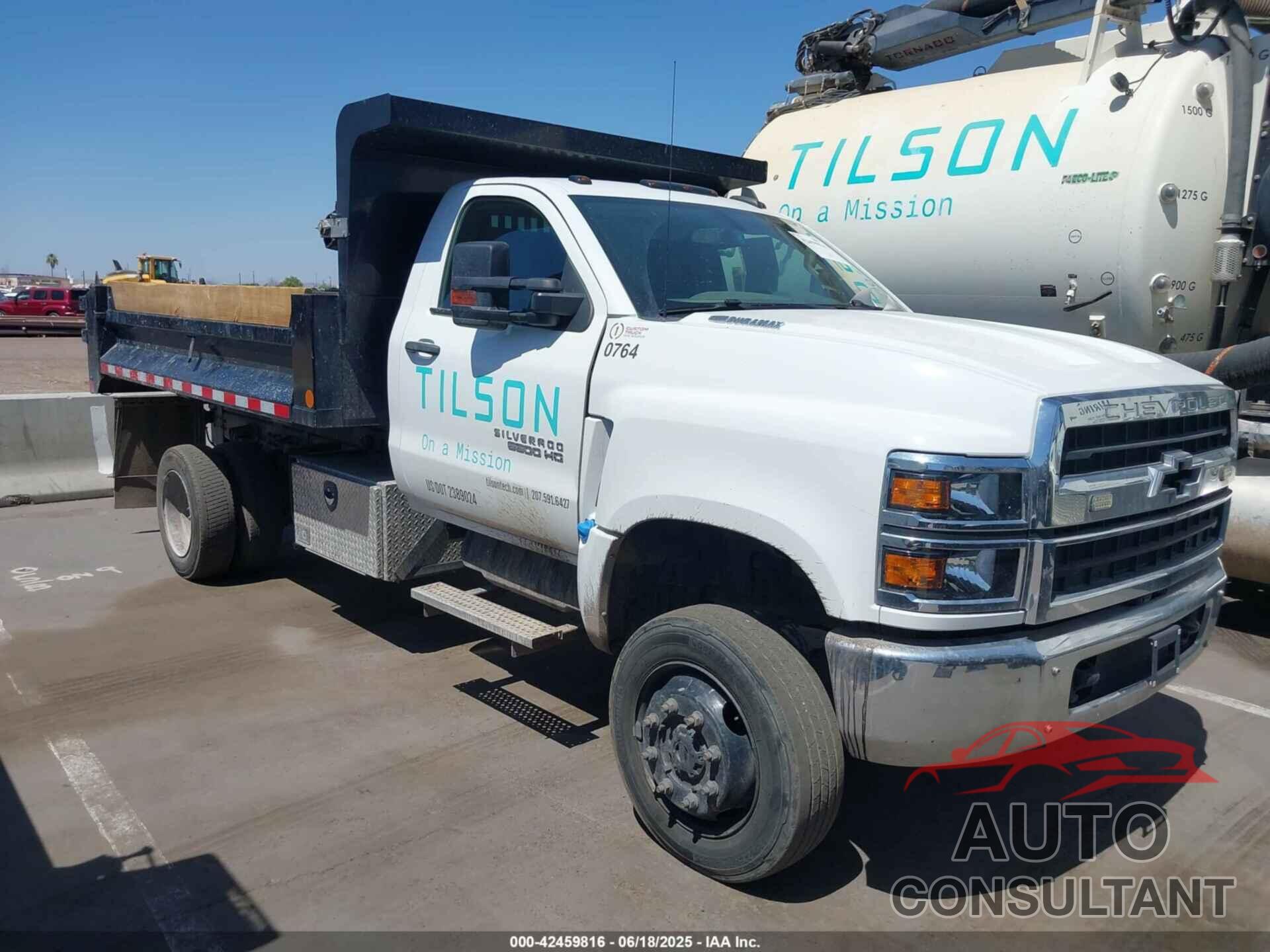 CHEVROLET SILVERADO MD 2023 - 1HTKJPVM1PH507174