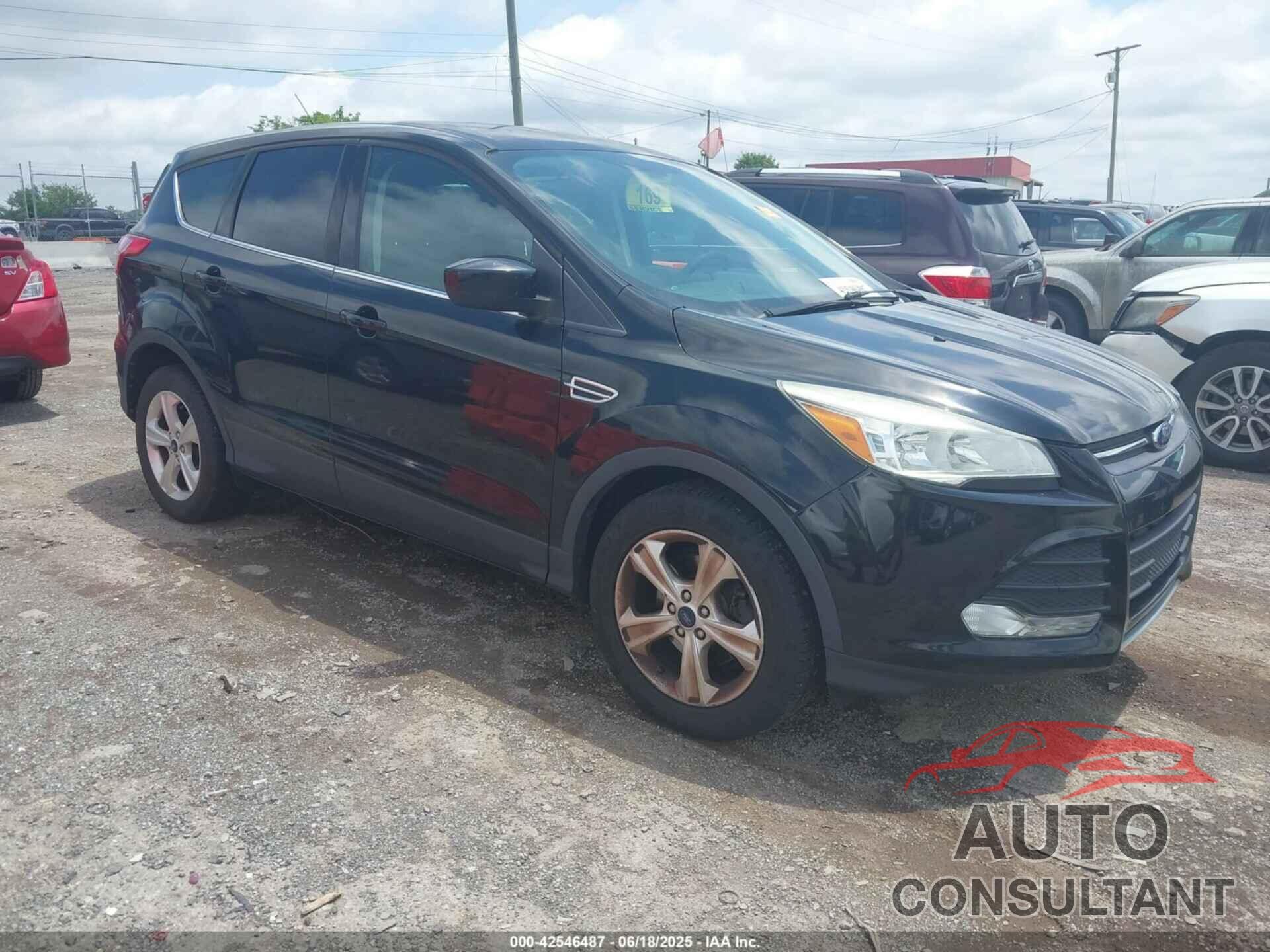 FORD ESCAPE 2016 - 1FMCU0GX3GUB30552