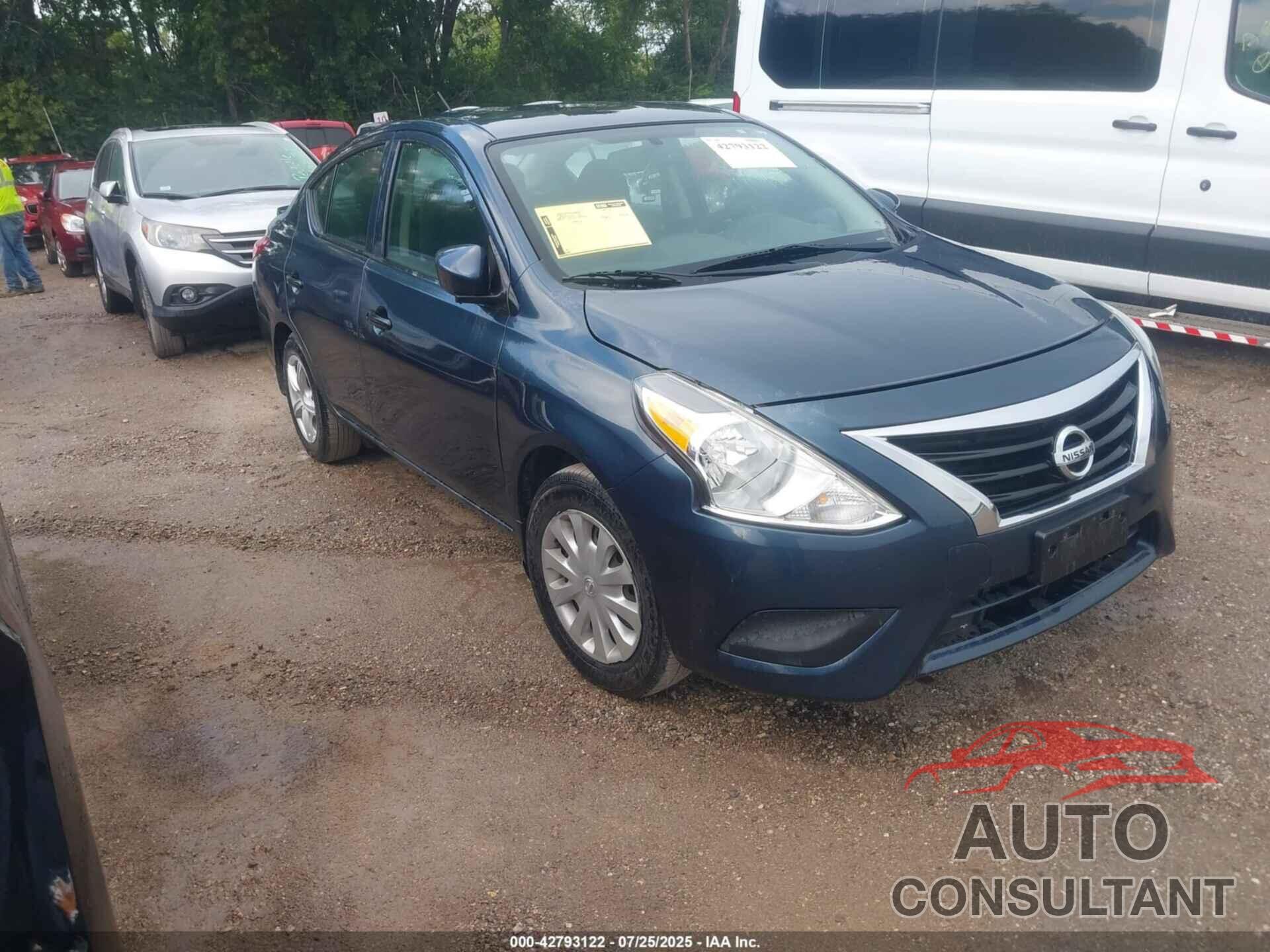 NISSAN VERSA 2017 - 3N1CN7AP5HL905130