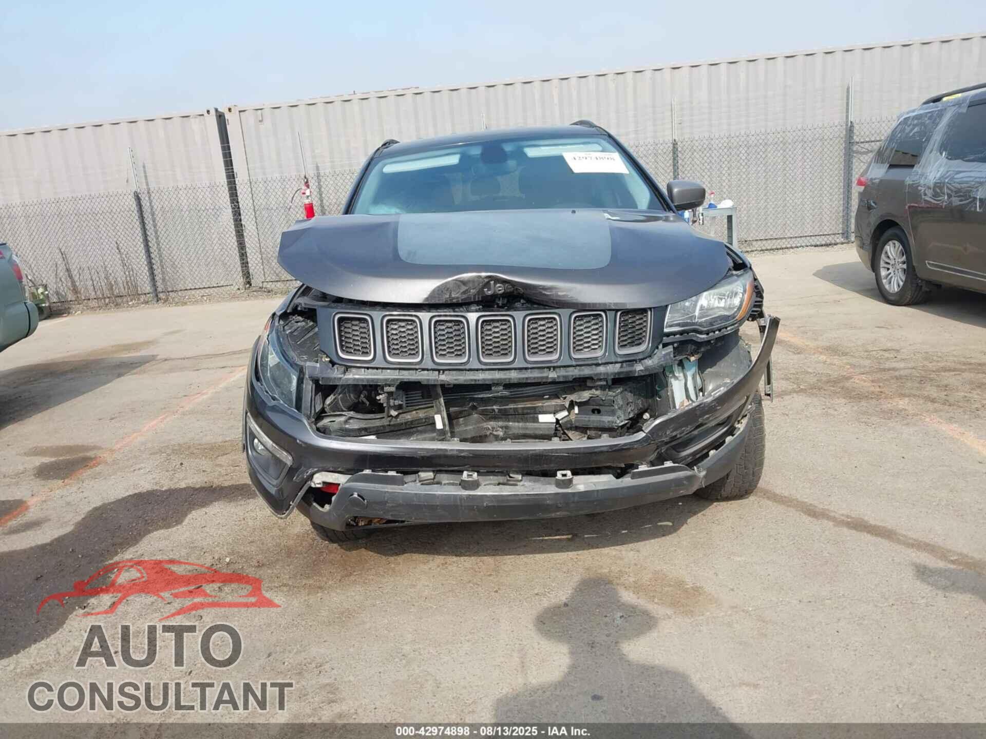 JEEP COMPASS 2019 - 3C4NJDDB4KT721966