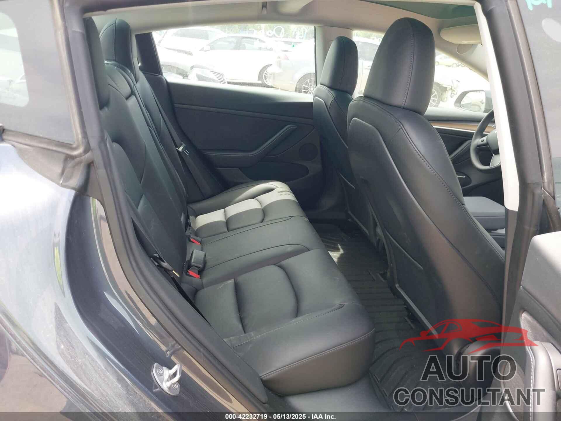TESLA MODEL 3 2023 - 5YJ3E1EA5PF565071