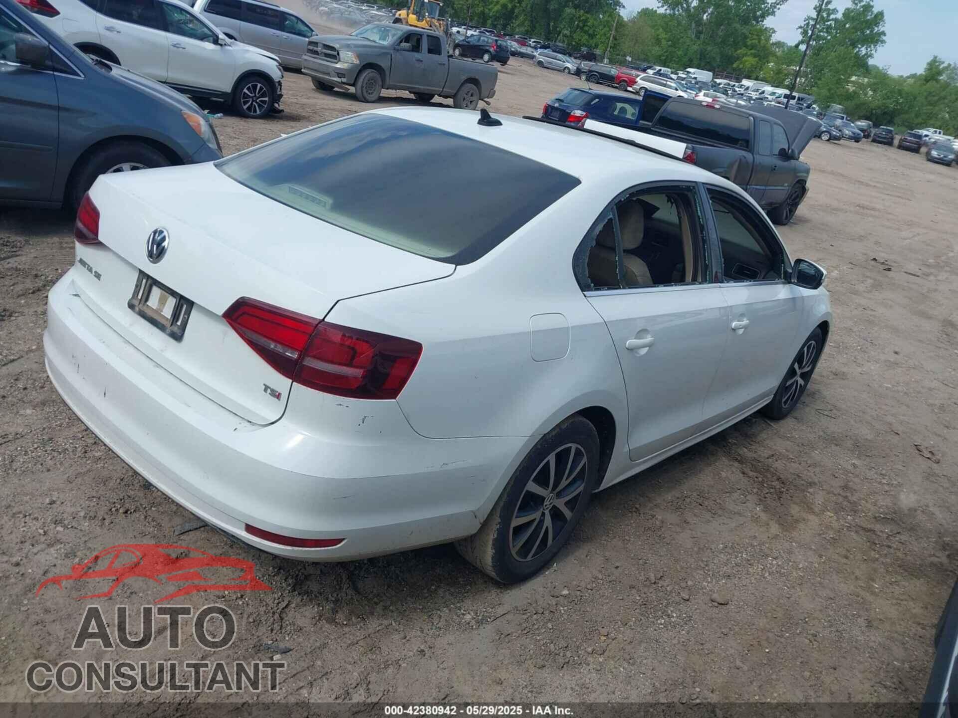 VOLKSWAGEN JETTA 2017 - 3VWDB7AJ1HM241499