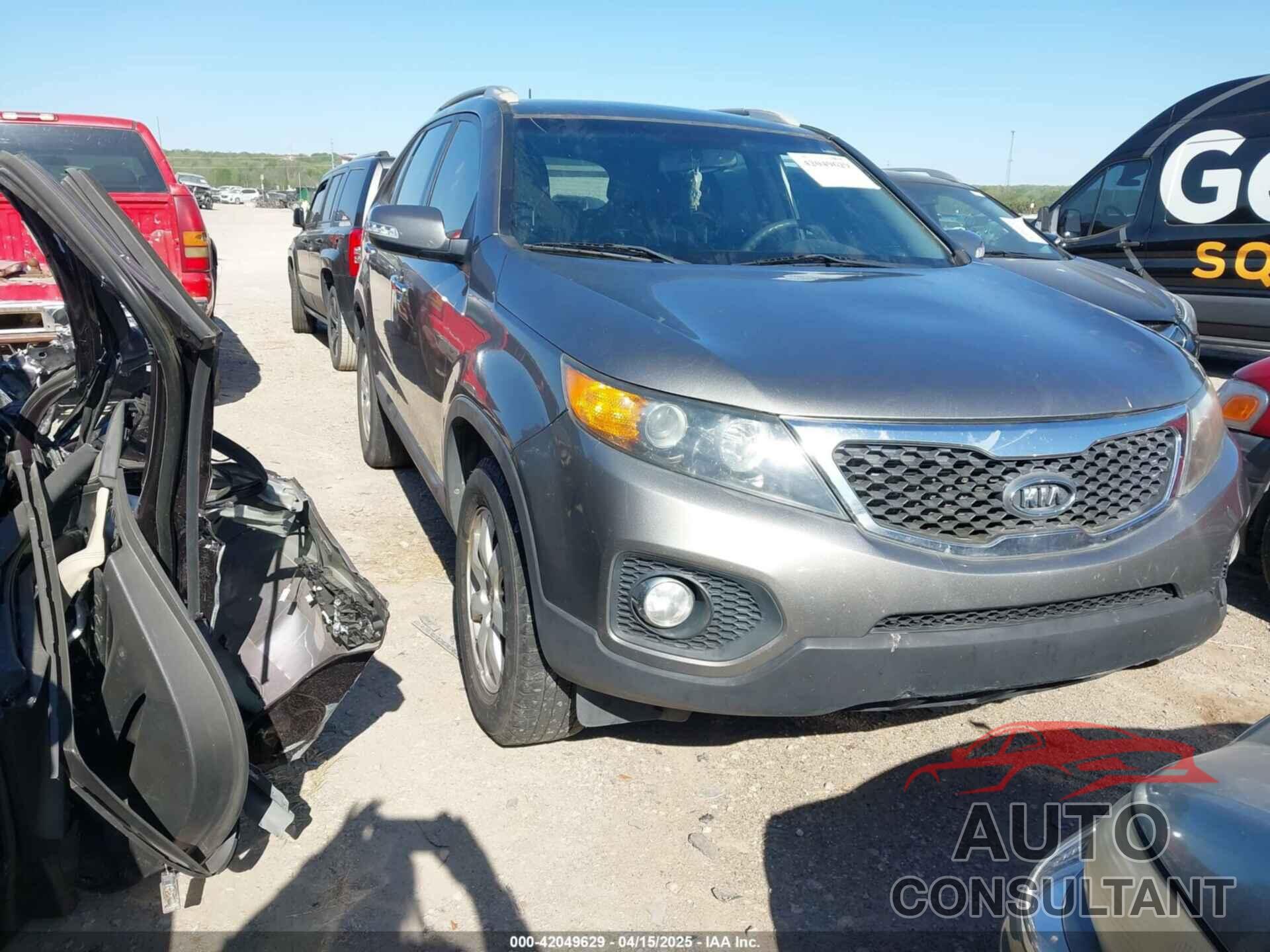 KIA SORENTO 2011 - 5XYKT4A13BG159218