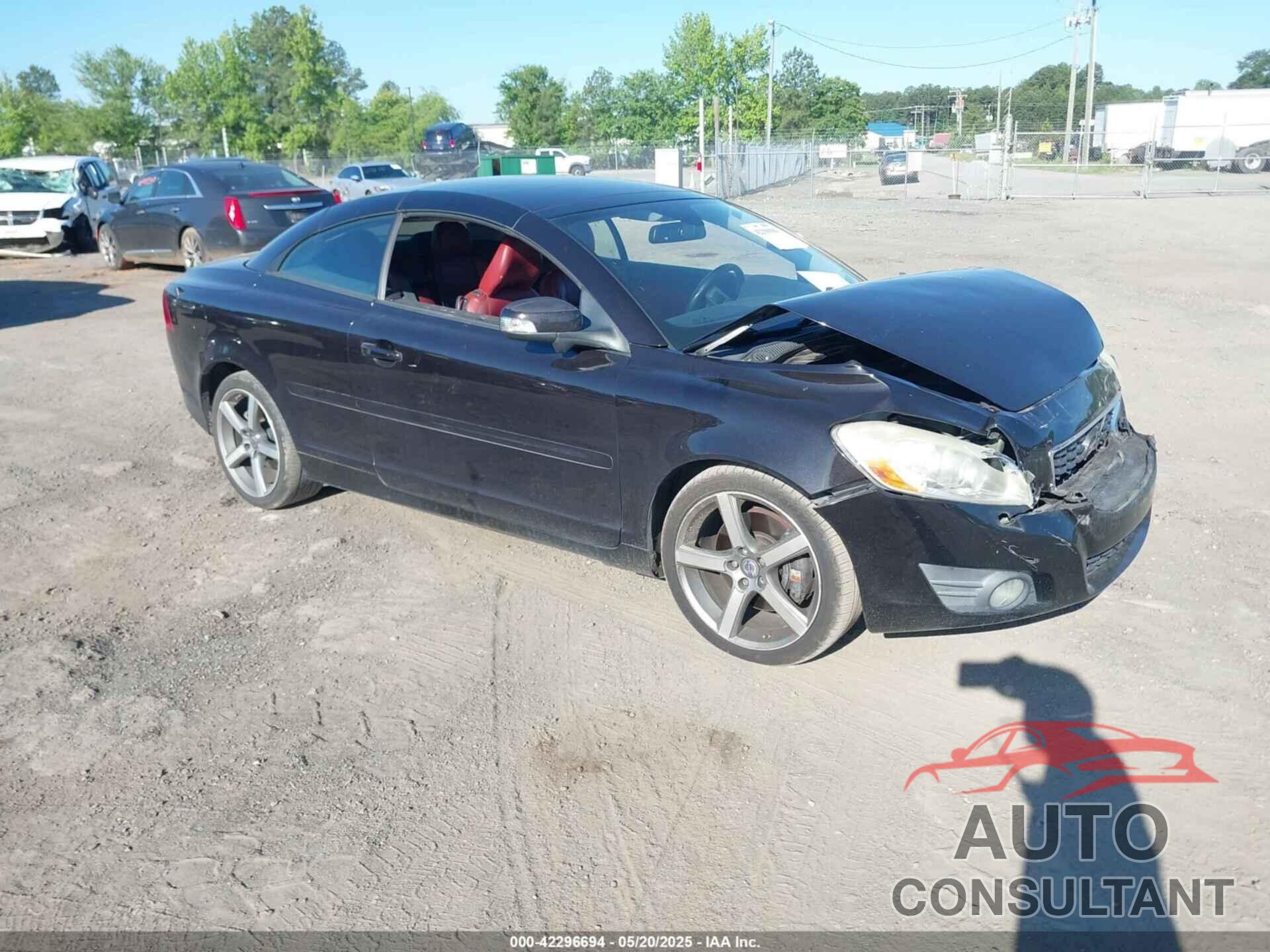VOLVO C70 2011 - YV1672MC6BJ114811
