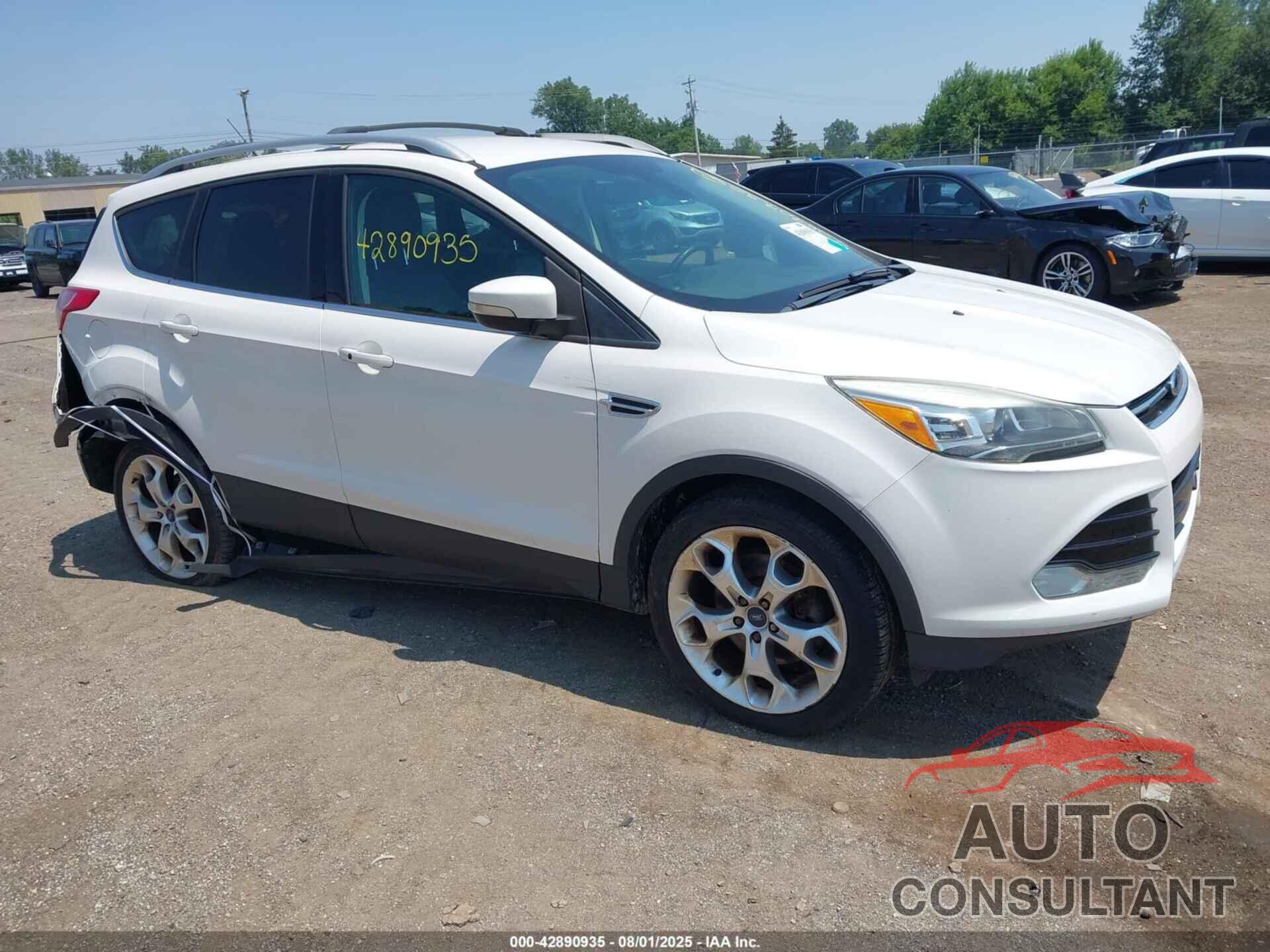 FORD ESCAPE 2013 - 1FMCU9J97DUB21573