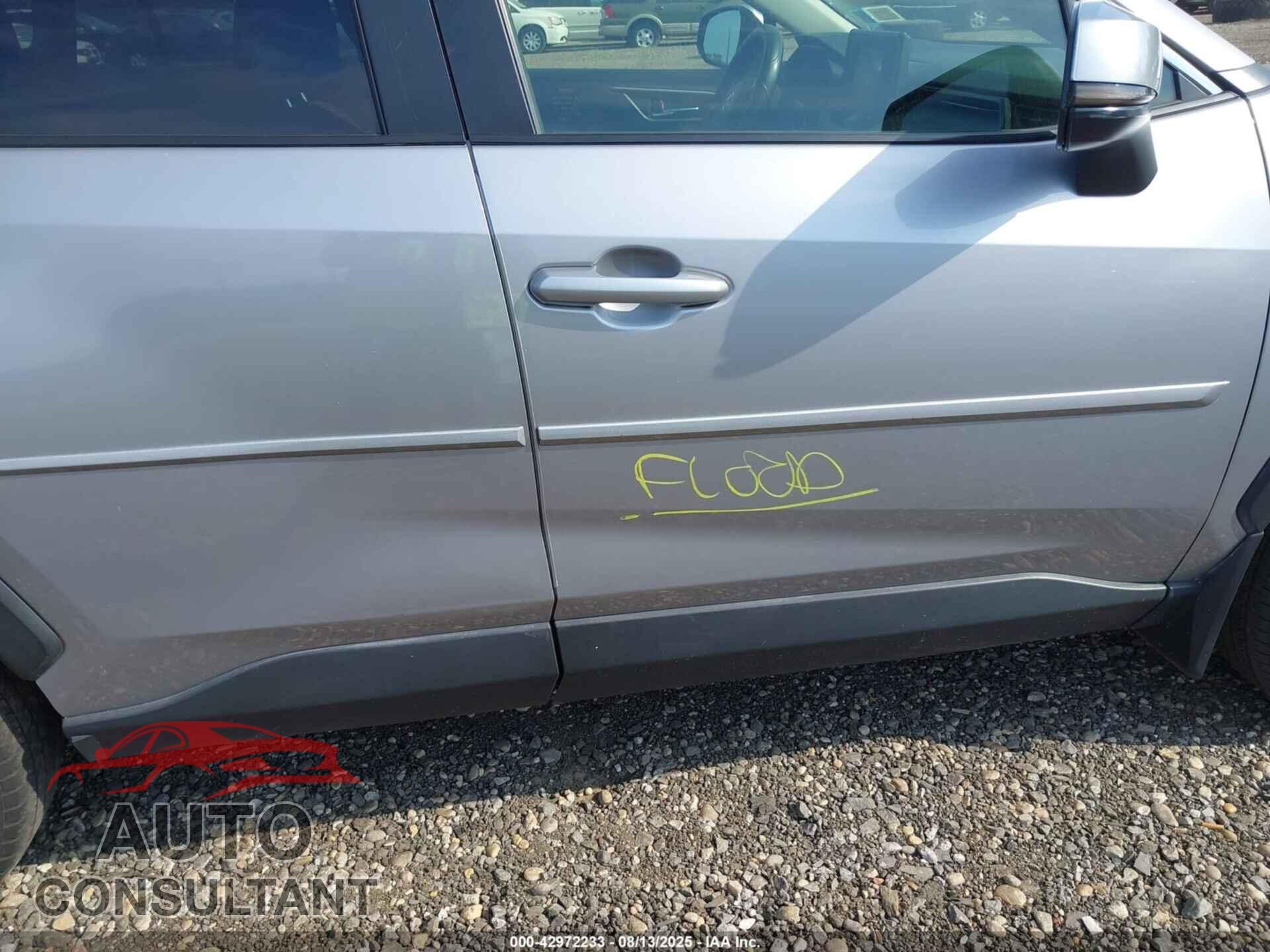 TOYOTA RAV4 2019 - JTMP1RFV0KD014785